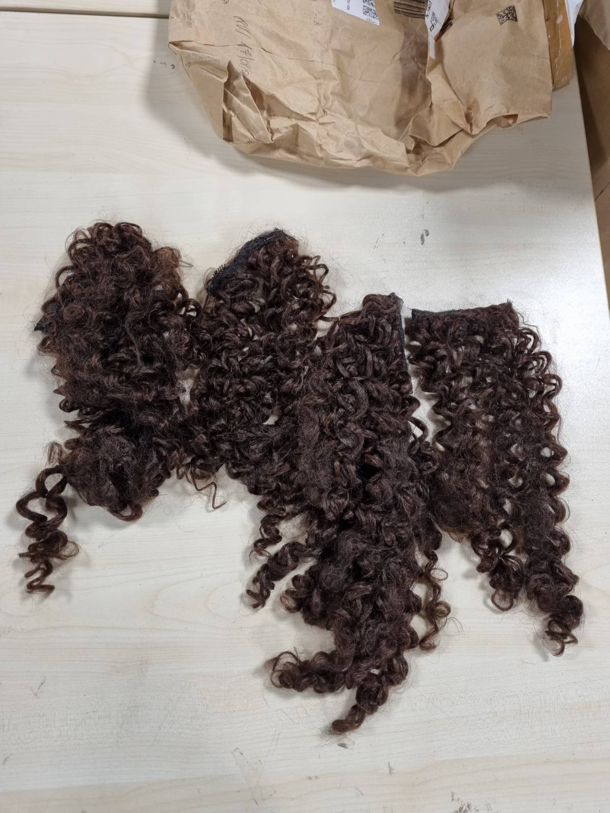 336083 - FLUFYMOOZ - Zgjatje flokësh me kapëse, 4 copë, 100% proteinë mëndafshi, 50 cm, natyrale, kaçurrela, të kuqe vere