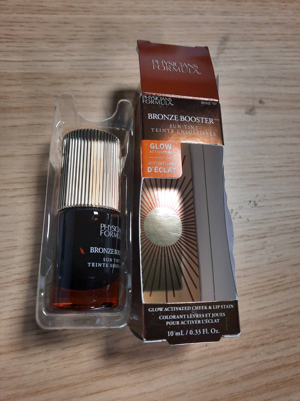 336907 - FORMULA E MJEKËVE Ngjyrues Bronzi për Faqe dhe Lip, me niacinamidë, fosfolipide dhe vitamina C dhe E