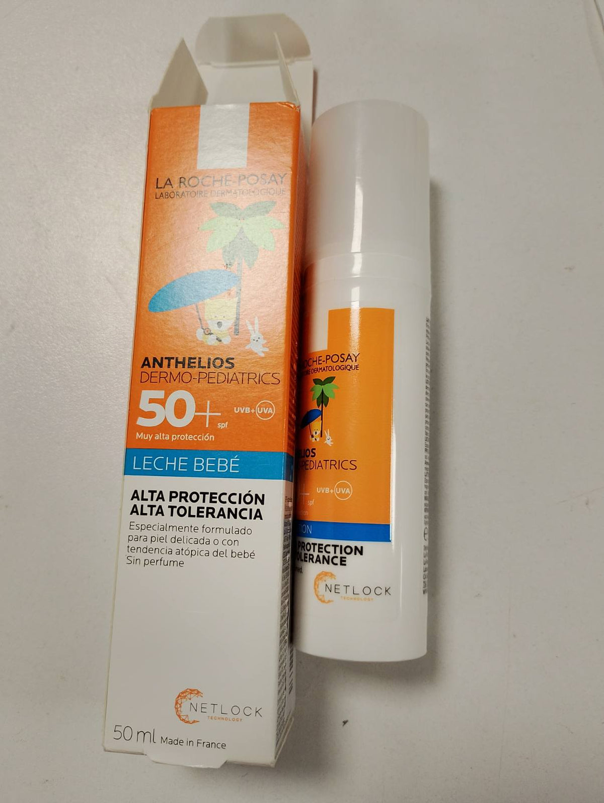 336227 - LA ROCHE POSAY Anthelios Dermo-Pediatrics, Qumësht Hidratues Kundër Diellit për Fëmijë SPF50+, Mbrojtje Ekstreme Anti-UVA dhe UVB, Rezistent ndaj Ujit, Rërës dhe Djersës, Me Ujë Termal Qetësues, 50 ml