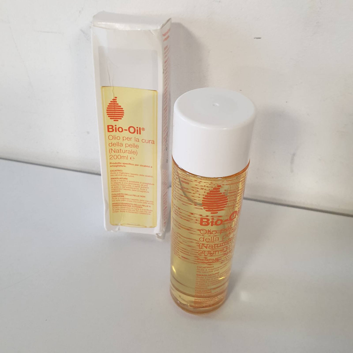 306219 - BIO-OIL Vaj Natyral 200 ml, Kundër Shenjave të Strirjes dhe Shenjave, 100% Natyral