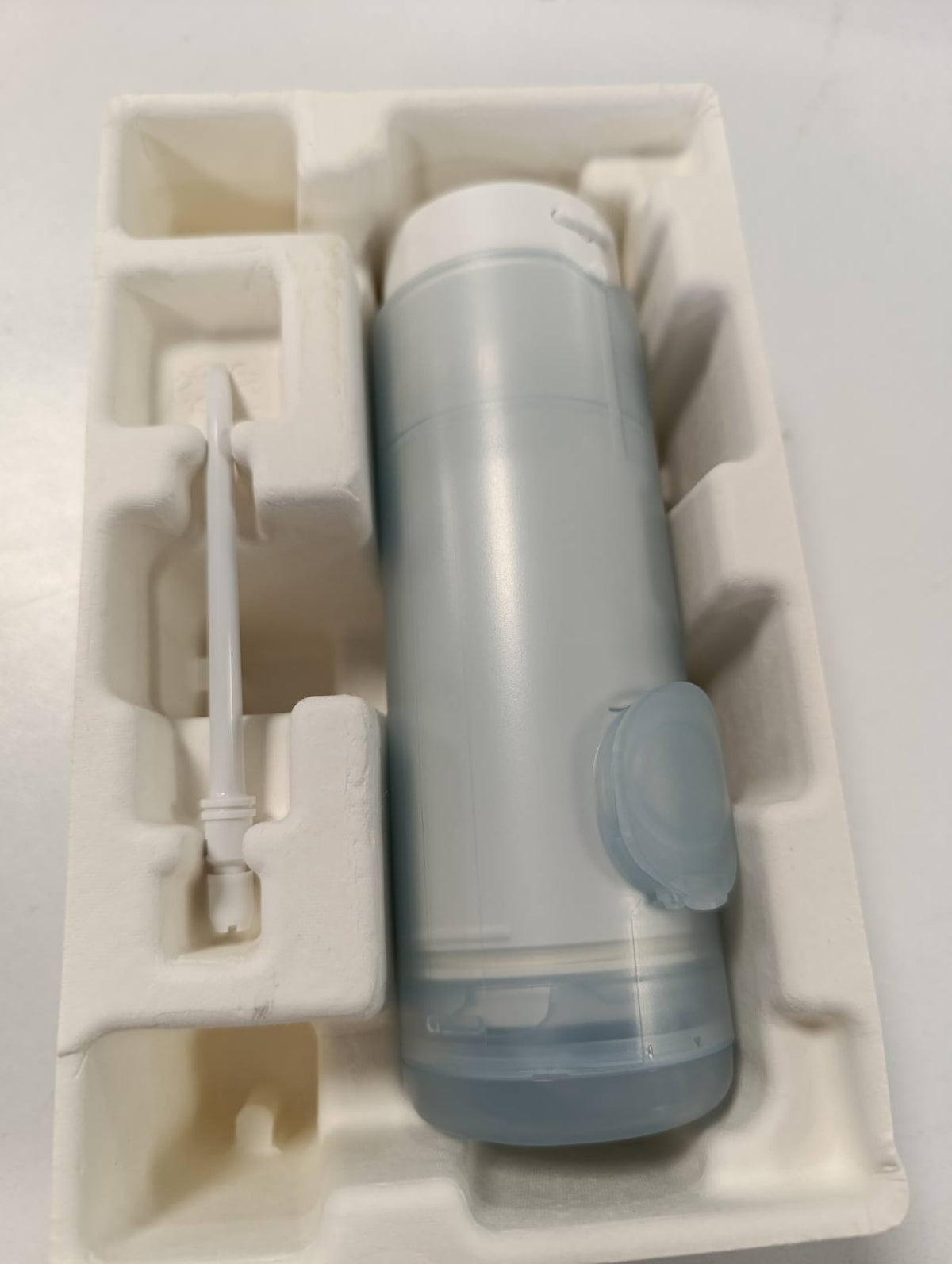 336008 - PANASONIC EW-DJ11 Pastrues uji me fije dentare, Ujitës oral me 2 cilësime presioni, kompakt dhe i lëvizshëm, i bardhë