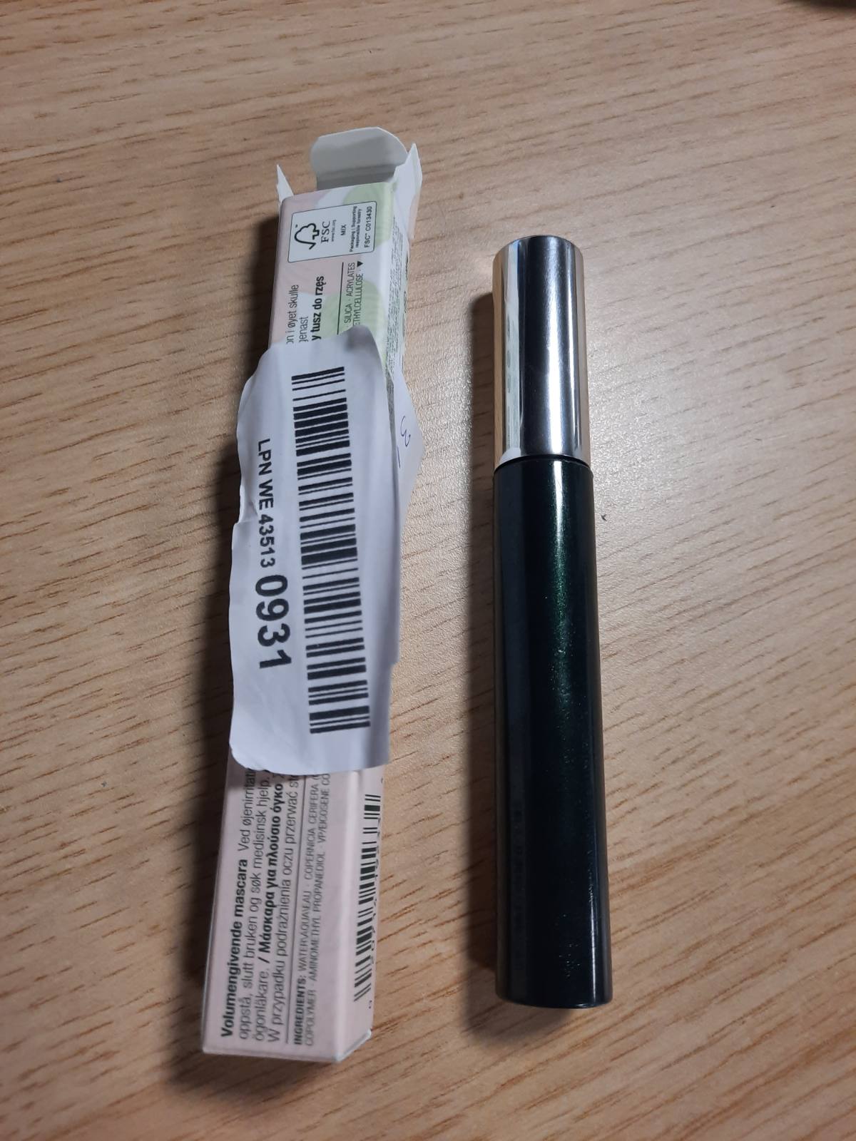 311669 - CLINIQUE Maskara High Impact - Zgjat dhe jep volum - I sigurt për sytë e ndjeshëm (i zi)