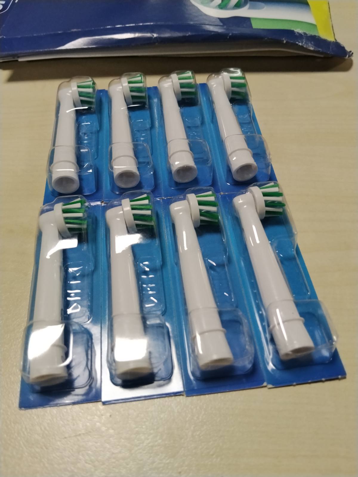311289 - KOKA - Furçash dhëmbësh elektrike Oral-B Cross Action, pako me 8 koka zëvendësuese, fije të pjerrëta