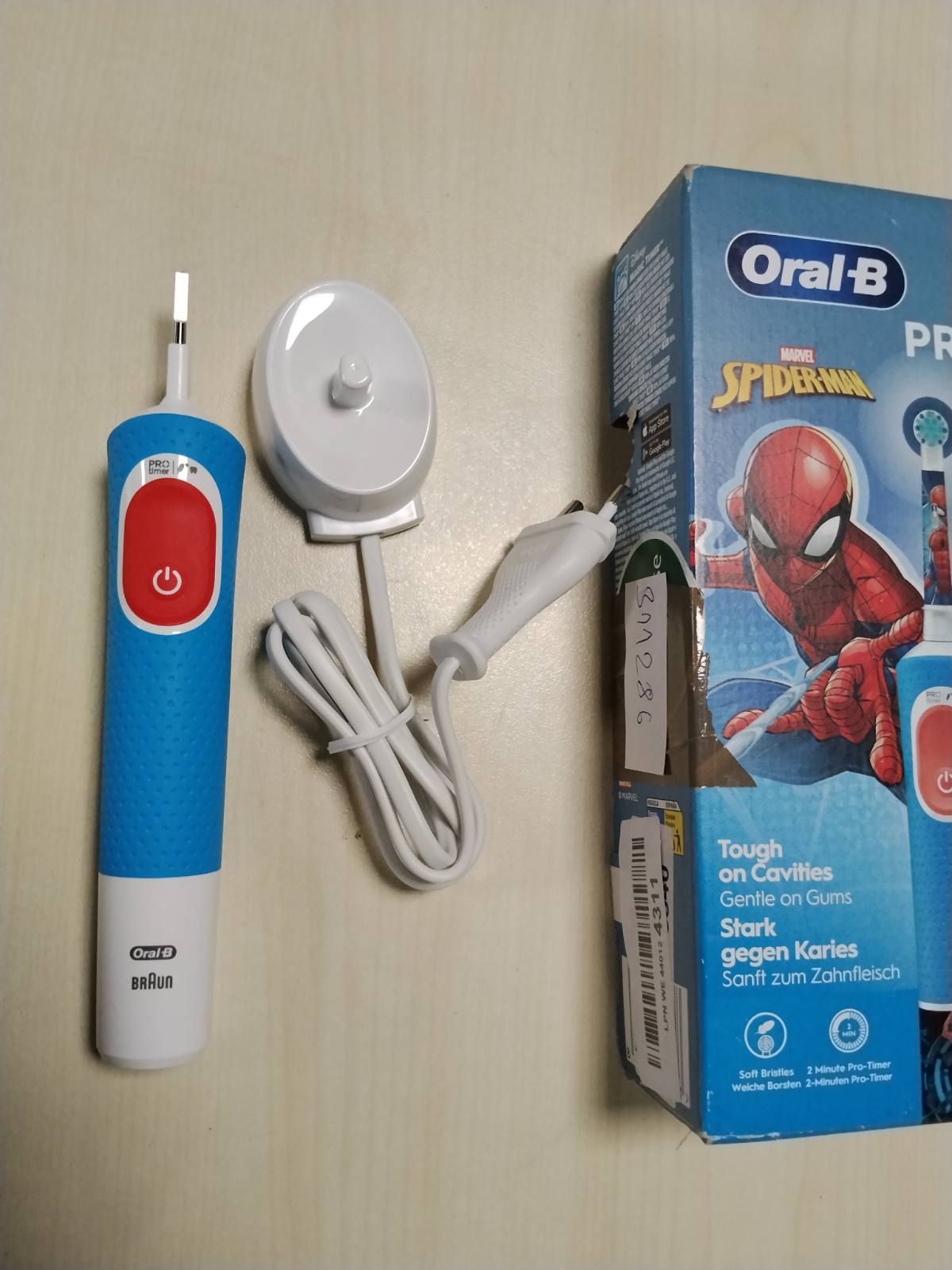 311286 - ORAL-B FURÇË DHËMBËSH ELEKTRIKE E RIKARIKUESHME PRO KIDS MARVEL SPIDERMAN, 1 KOKË FURÇE, PËR FËMIJË 3 VJEÇ E LART