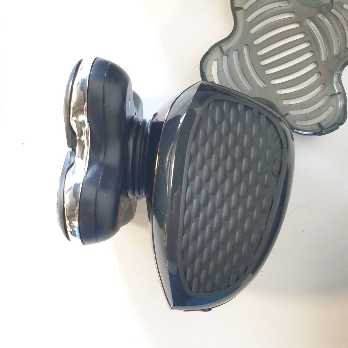 335857 - REMINGTON Briskë për Meshkuj me Kokë Tullace - Teh fleksibël me dy pista, 5 koka rroje, Makinë prerëse RX5 XR1501