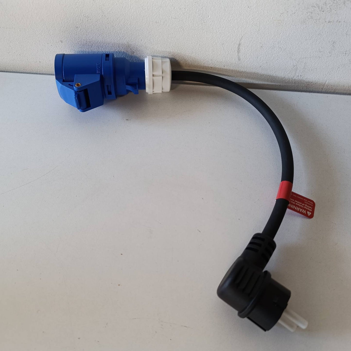 273796 - RamTouch Adaptor Schuko Mashkull në CEE P17 Femër 16A 2P+E (50 cm, IP44, Maks. 16A, 3G2.5mm²) - Adaptor për Karikues dhe Stacione Karikimi për Automjete Elektrike 3.7 kW