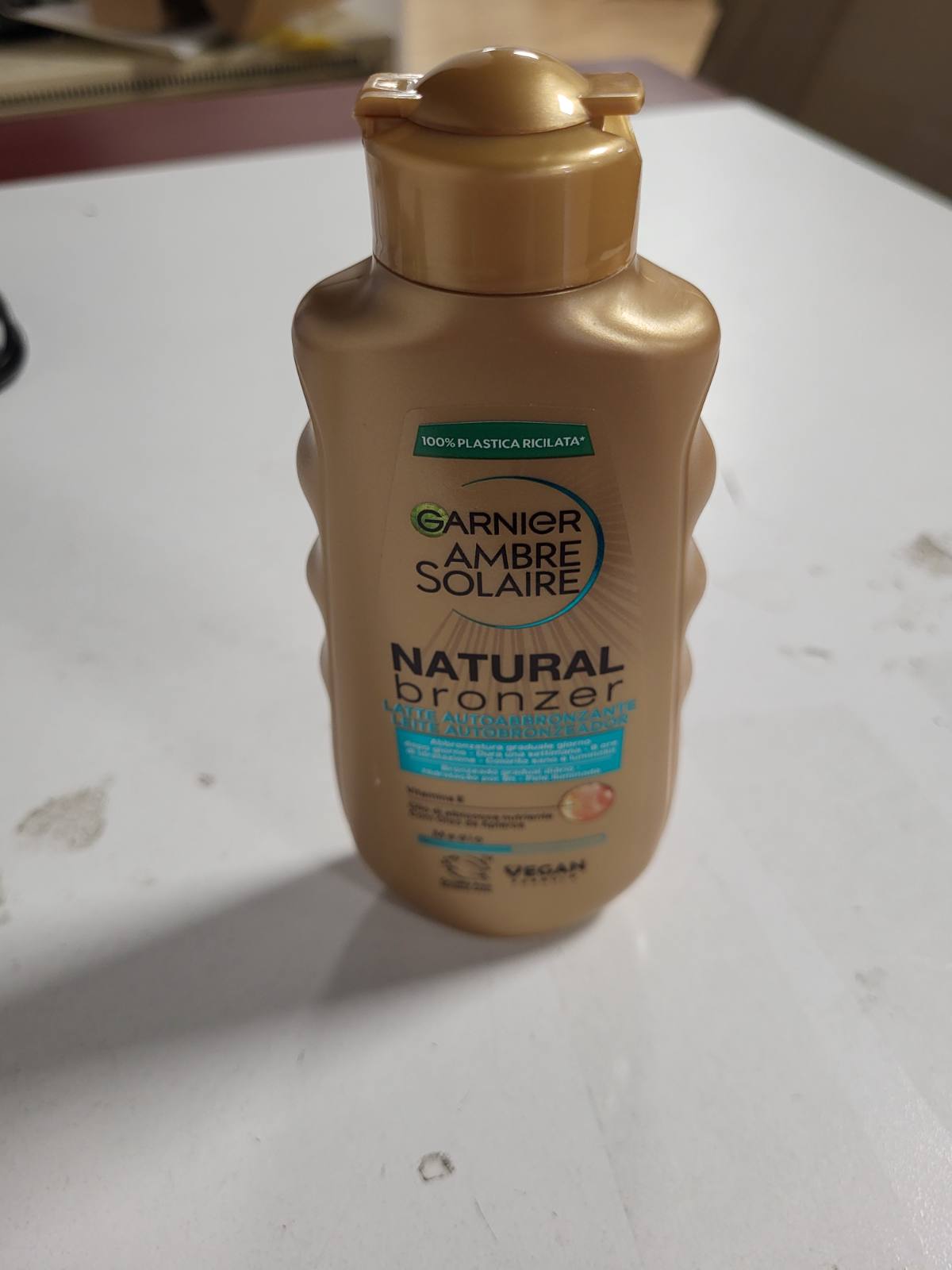272179 - GARNIER Qumësht vetë-nxirës Natural Bronzer, 175 ml