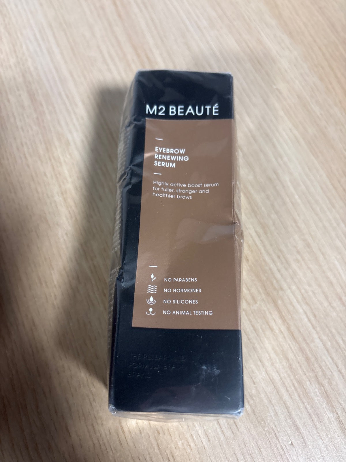 308392 - Serum për rigjenerimin dhe forcimin e vetullave.