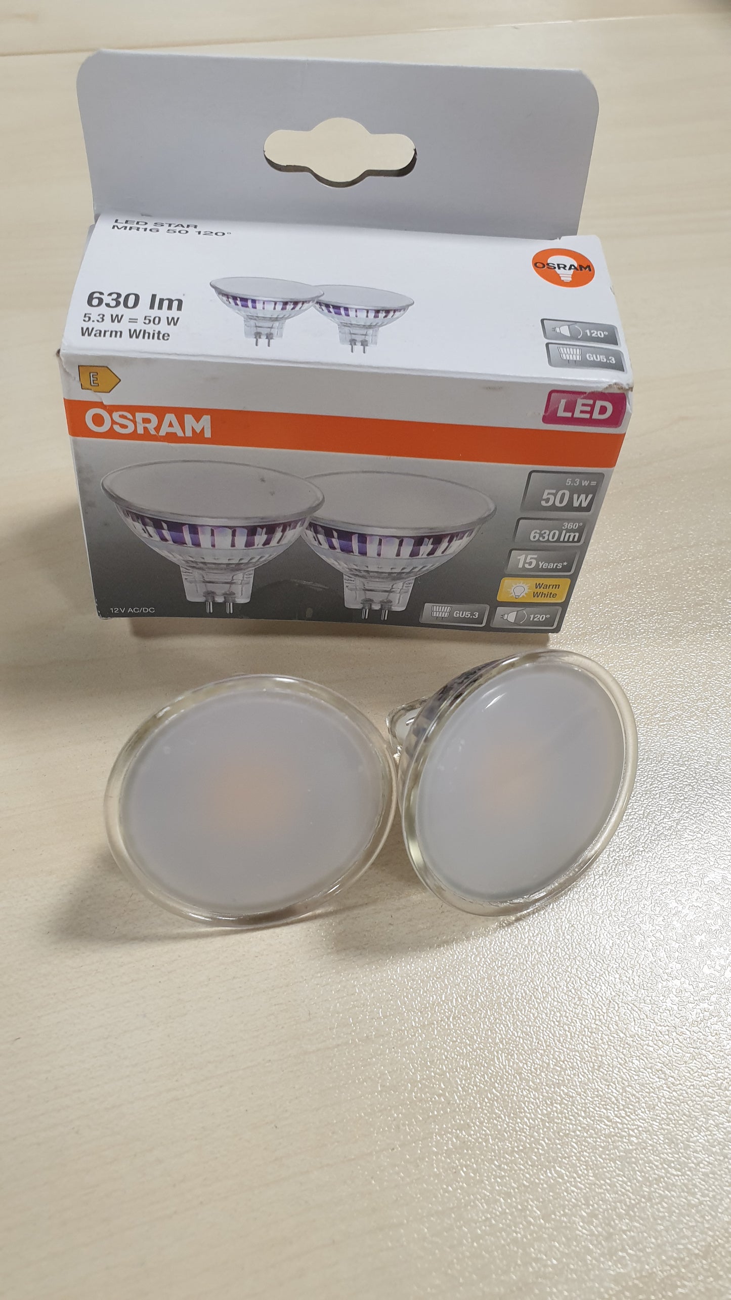 215620 - OSRAM Spot LED Star MR16 5.3 W 827, e bardhë e ngrohtë 2,700 K, GU5.3, 120 °, 630 lm, dizajn tërësisht prej xhami, IP20
