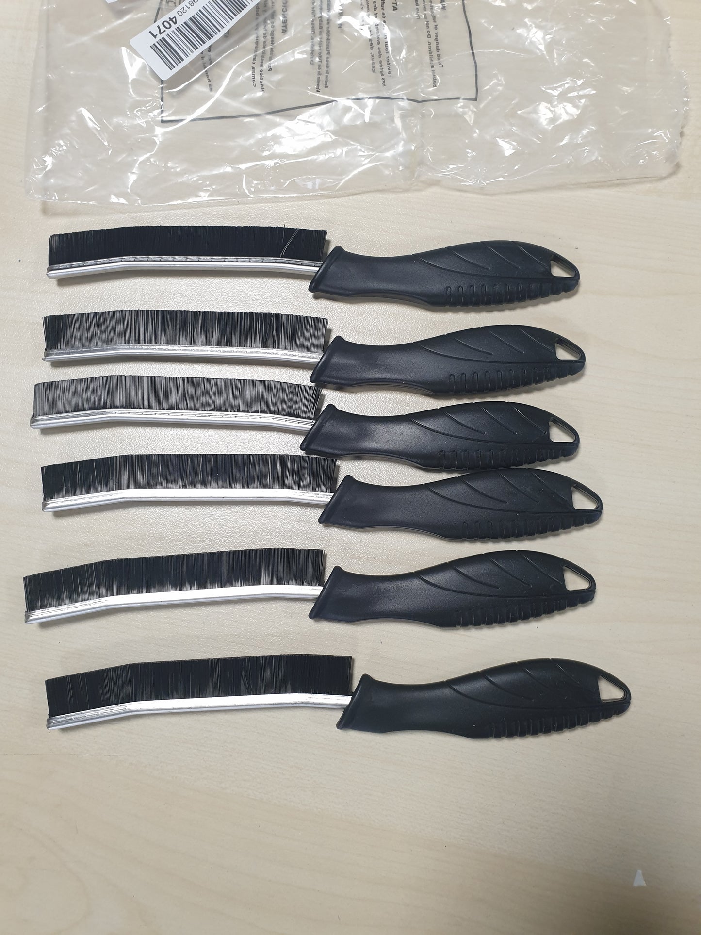 216448 - CLEANGOR Furçë për llaç, furçë pastrimi qoshesh me qime të forta, për banjo, dush, kuzhinë, tualet, lavaman, pllaka