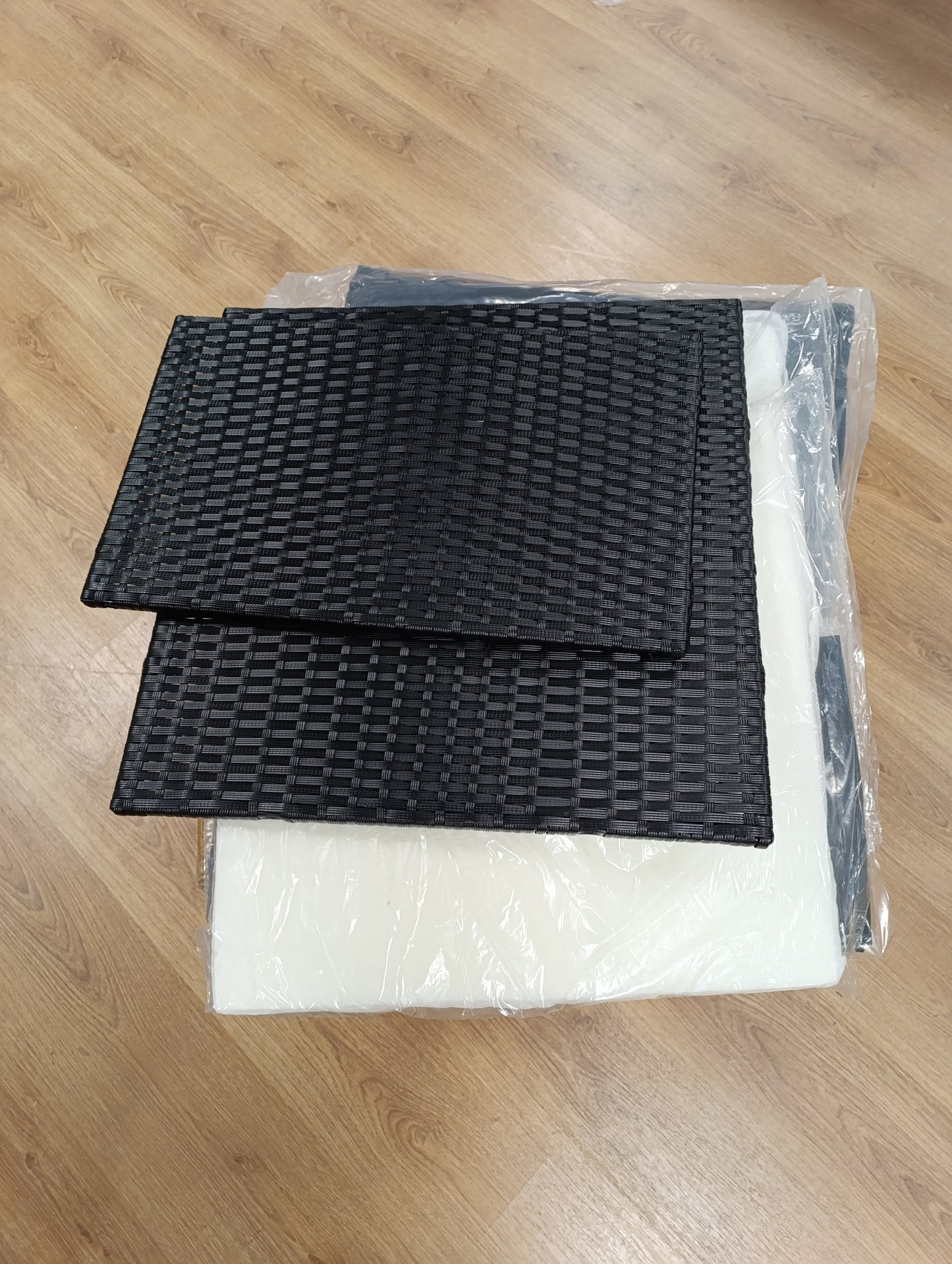 265361 - vidaXL Divan Kopshti me Jastëk 123 x 62 x 69 cm Poliestër Ratan