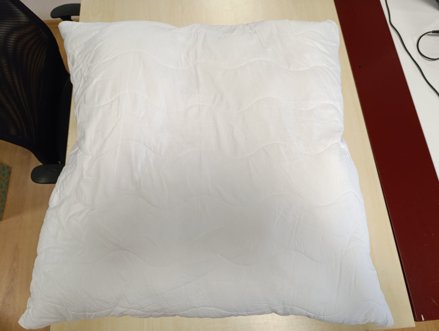 256657 - Jastëk Gjumi LILENO HOME (1 Copë) – 80 x 80 cm, Cilësi Hoteli