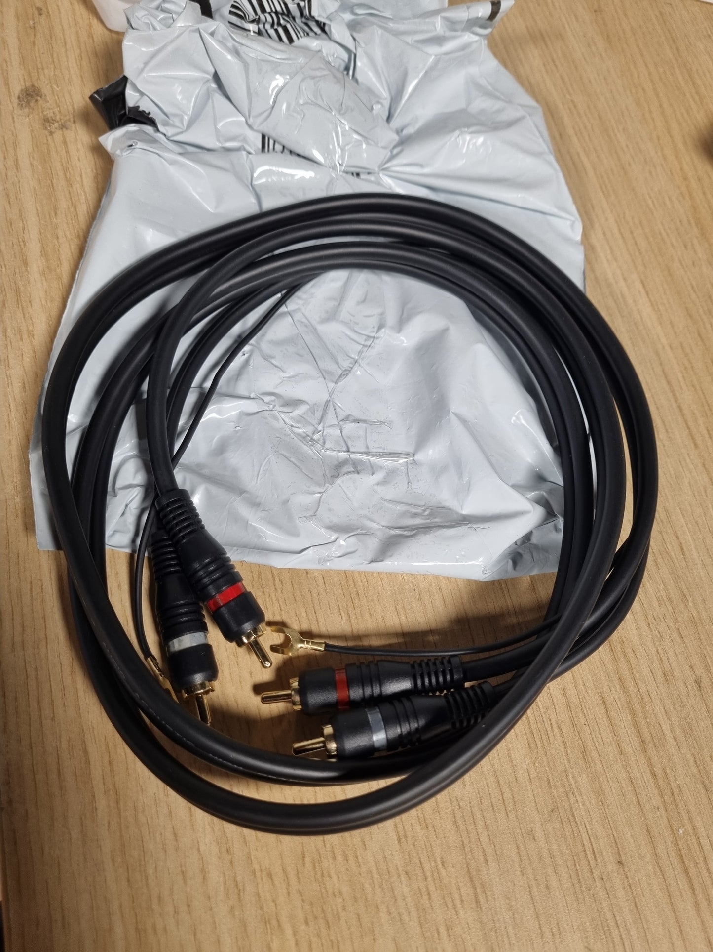 268763 - 1STec - Kabllo audio me lidhje tokëzimi, RCA + tokëzimi, 1.5 metra