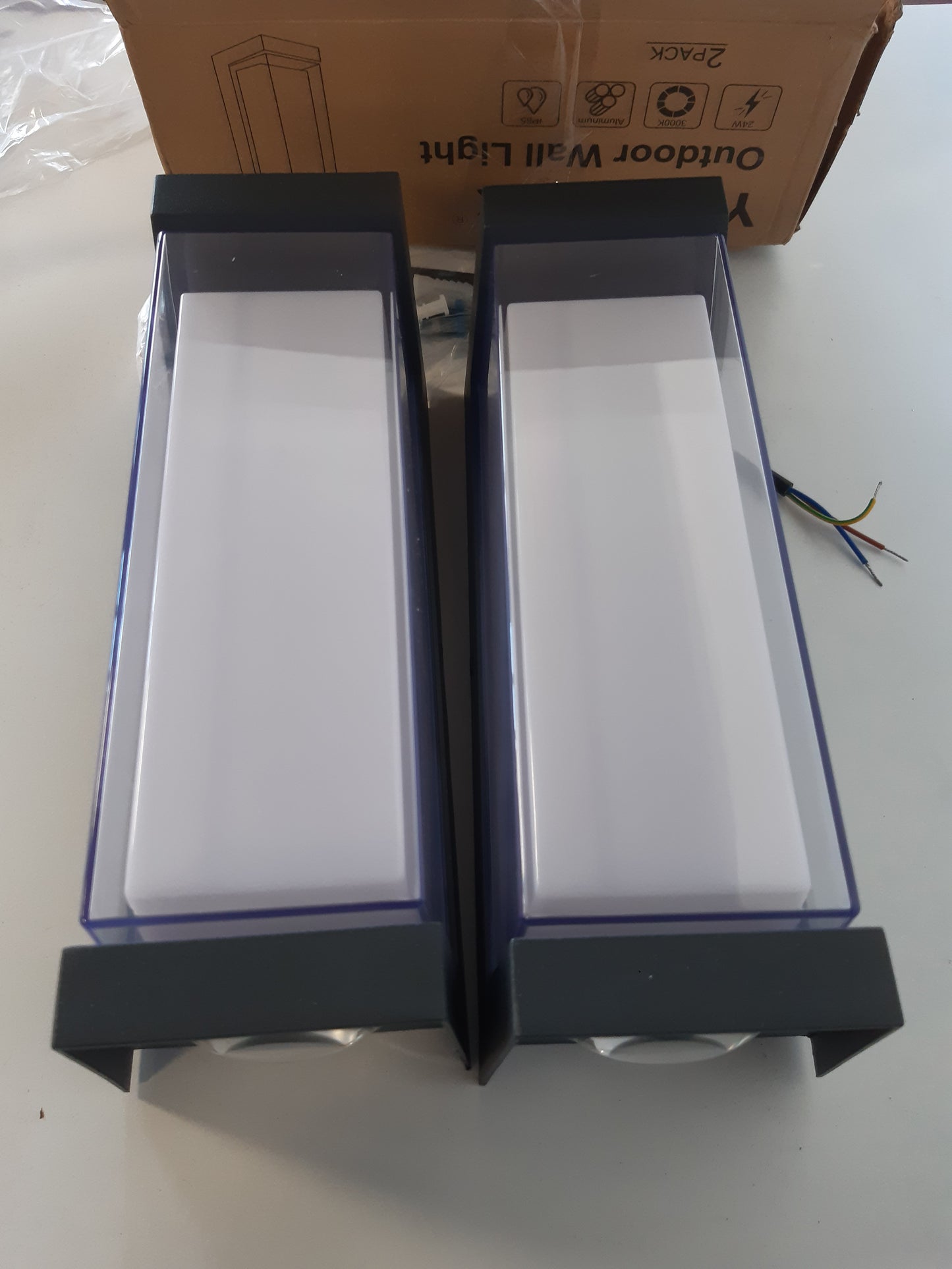 199116 - YINDALUX Ndriçues i Jashtëm Alumini LED 24W, 3000LM, me Sensor Lëvizjeje, Antracit, IP65, për Brendshme/Jashtë, Modern, 3000K, paketë 2 copë, për Ballkon