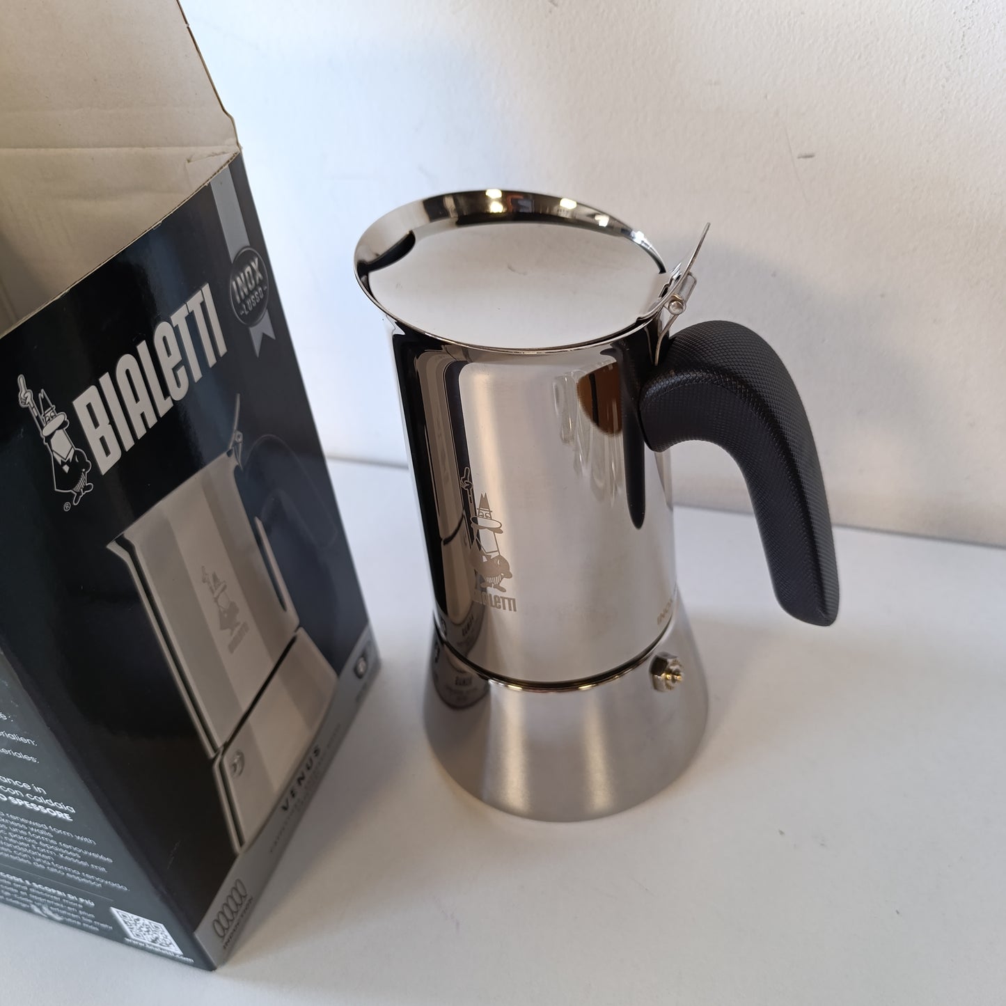 217598 - BIALETTI Makinë kafeje Venus me induksion për espresso, Pllakë gatimi prej çeliku inox, e përshtatshme për të gjitha burimet e nxehtësisë, kapacitet 6 gota, alumini, 235 ml, argjendi