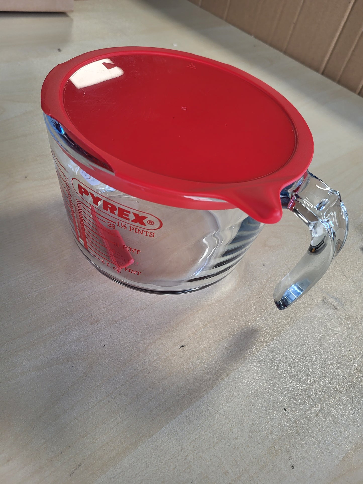 216132 - PYREX Enë Matëse Qelqi me Kapak, 1L, 20.9 x 16.1 x 11.2 cm