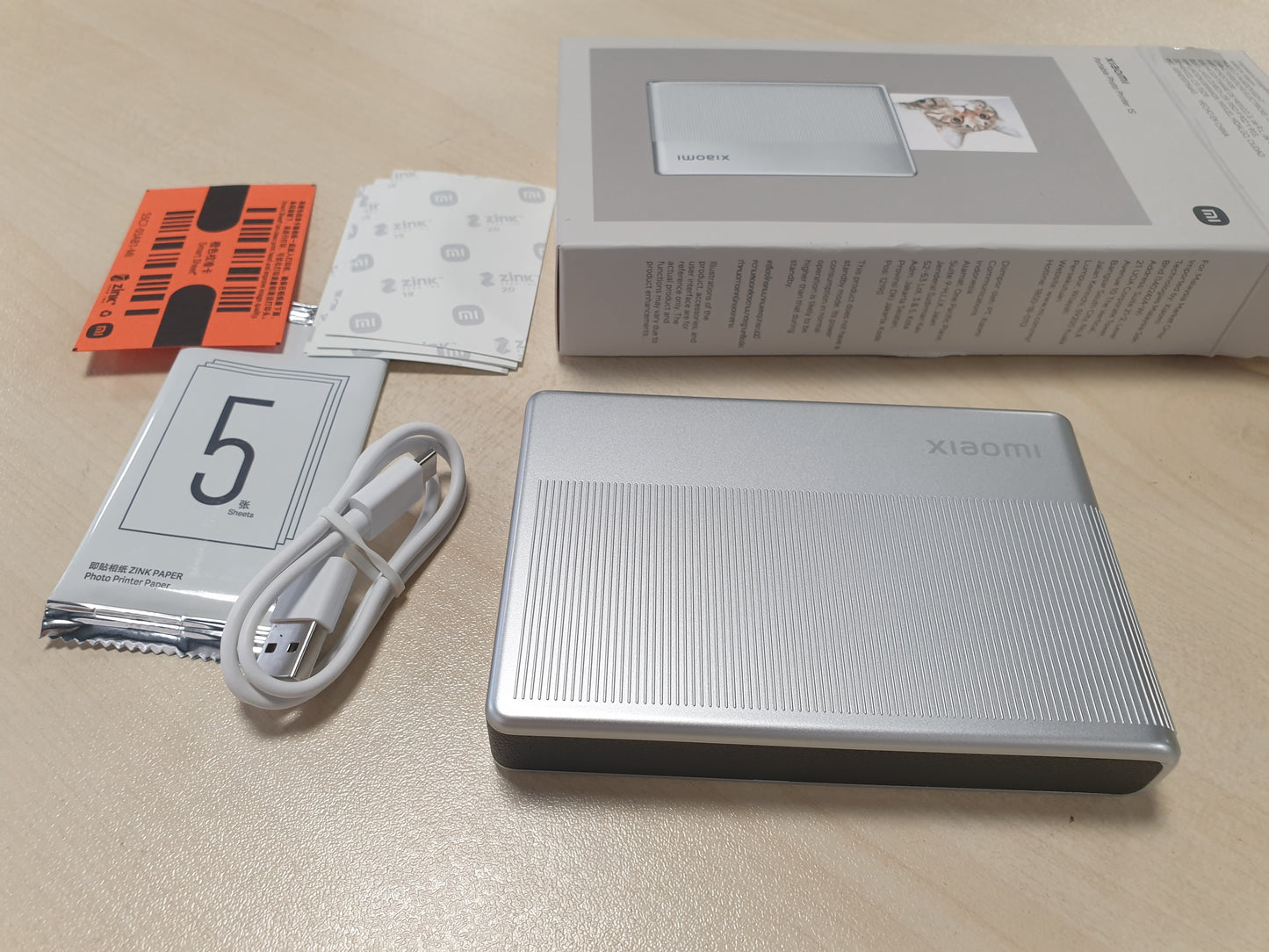 267772 - XIAOMI 1S Printer Fotosh Portativ, Printim pa bojë, 6.3 oz (180 g), ultra i lehtë, Lidhje Bluetooth, Përdorues të shumëfishtë të njëkohshëm, Përfshin 5 Fletë të Dedikuara