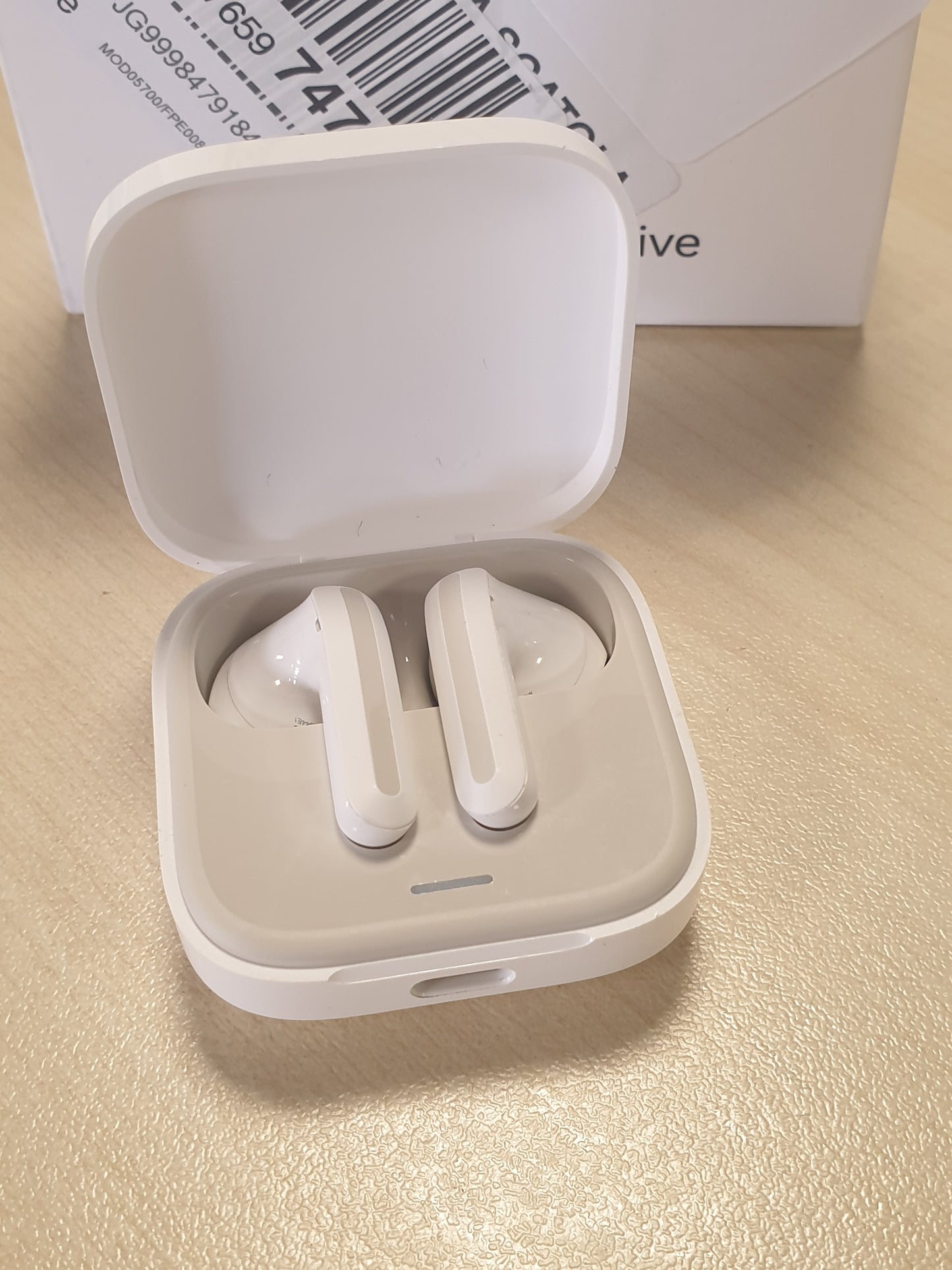 266885 - XIAOMI Redmi Buds 6 Active, Kufje Bluetooth 5.4, jetëgjatësi baterie deri në 30 orë, altoparlant 14.2 mm, IPX4, e bardhë