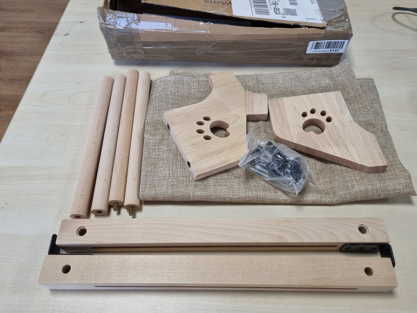 185309 - NAVARIS - Hamaku për Radiator të Macës prej Kanavace, Çantë Rehatie 55 cm, Kapacitet maksimal 14 kg, Shtrat me Shportë të Varur për Stinët e Dimrit dhe Verës