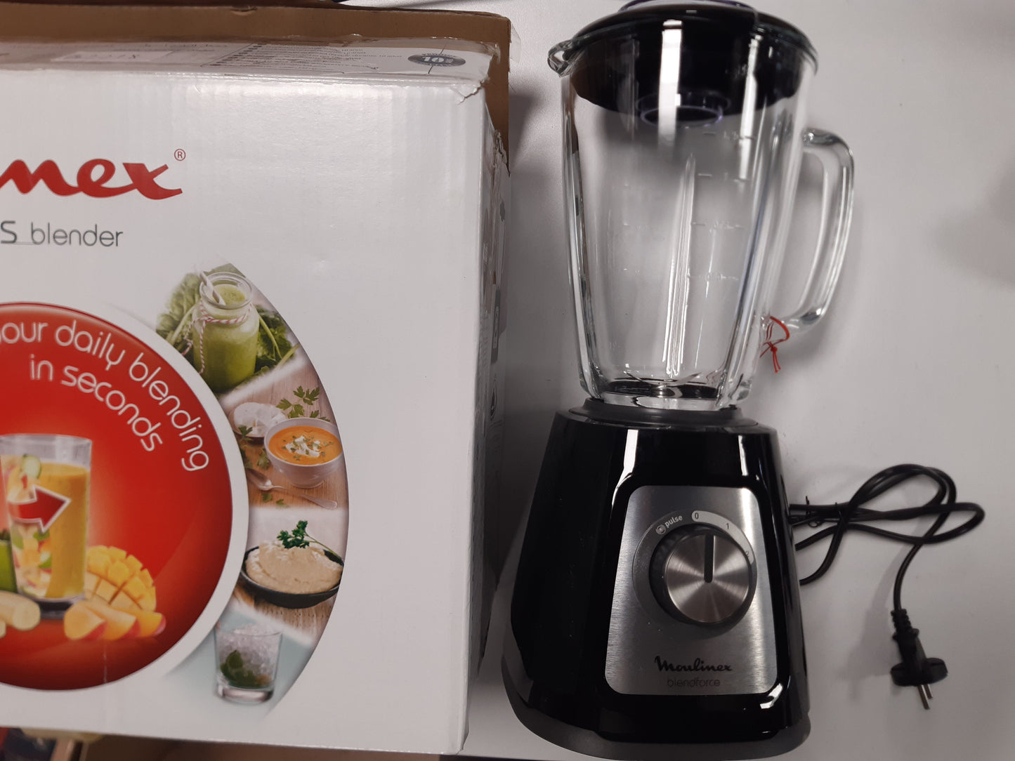 162218 - MOULINEX Blender Blendforce, Sistem Ftohjeje me Ajër, 800W, Teknologji Smart Lock, 1.75L Kapacitet, Kavanoz Qelqi, 2 Shpejtësi dhe Funksion Pulsimi, Modeli LM4308
