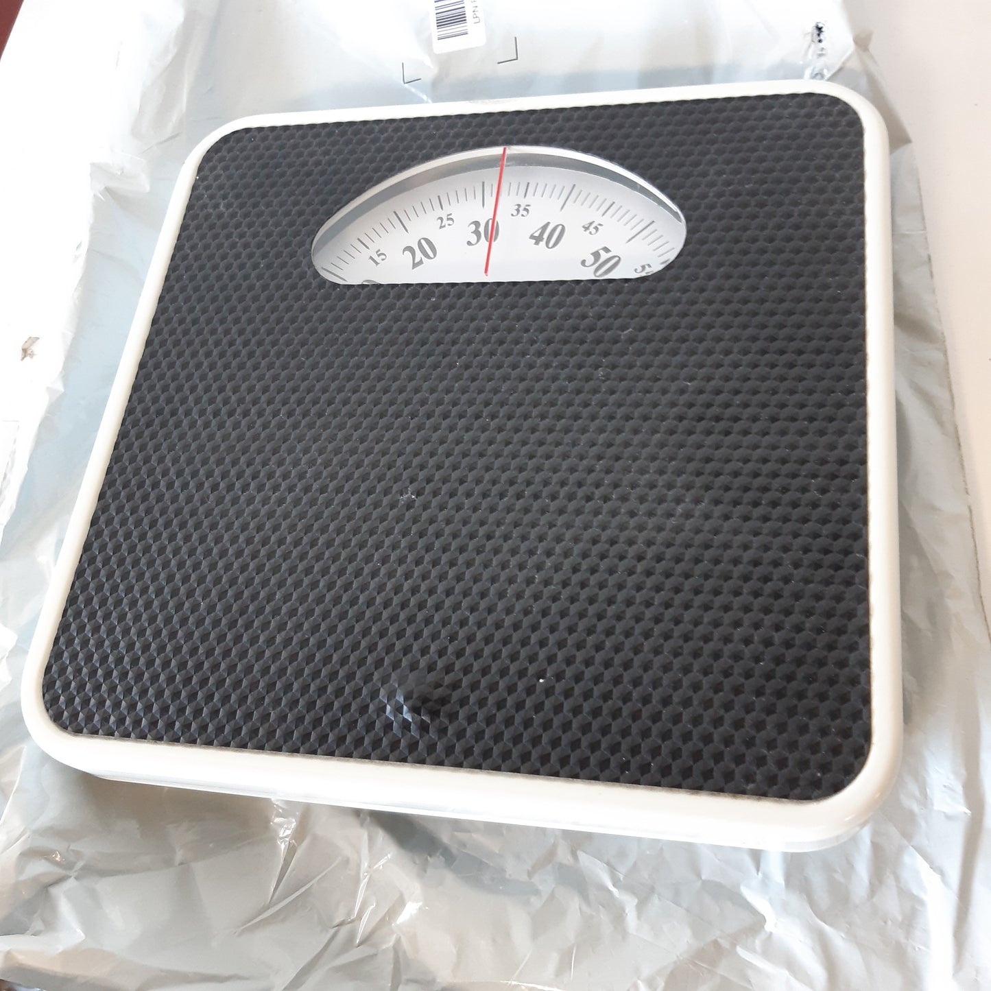 256345 - ADLER Peshore Personale Mekanike, Pesha e Trupit, Kapacitet 136 kg