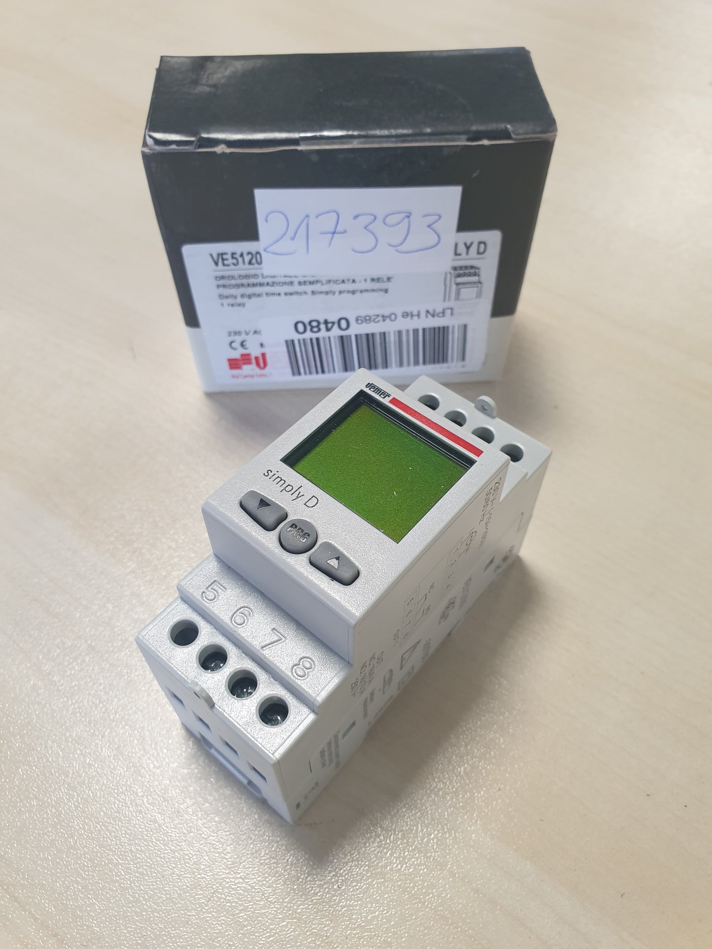 217393 - VEMER VE512000 SIMPLY-D Kohëmatës Dixhital i Programueshëm, Ndërprerës Kohe me Programim Ditor, 2 Module Shine DIN, Rele 16A, E Bardhë