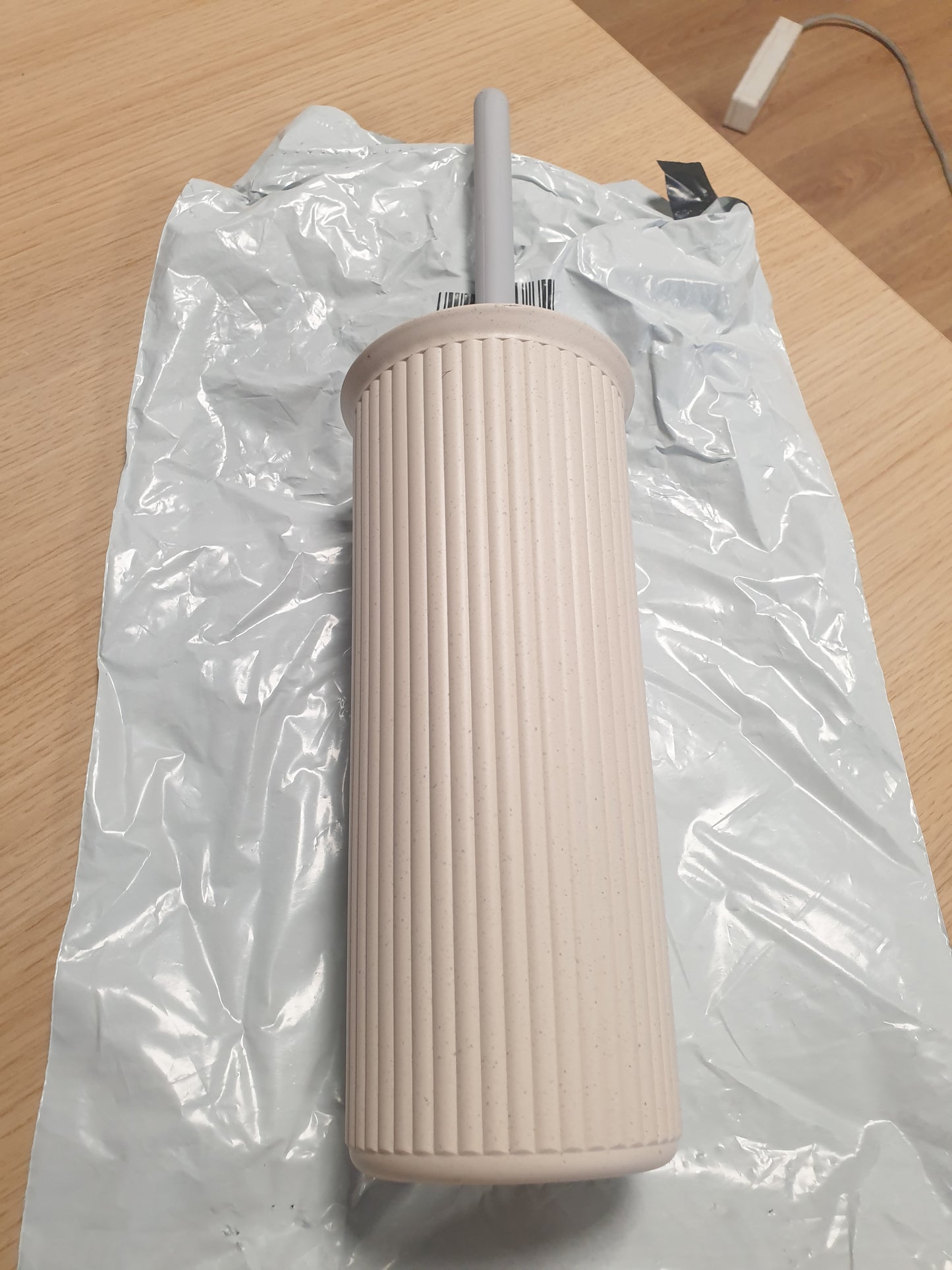 215962 - TATAY Furçë tualeti | Dizajn kompakt dhe funksional | Furçë tualeti e bërë nga plastikë e ricikluar pa BPA 9.5 x 9.5 x 39.5 cm