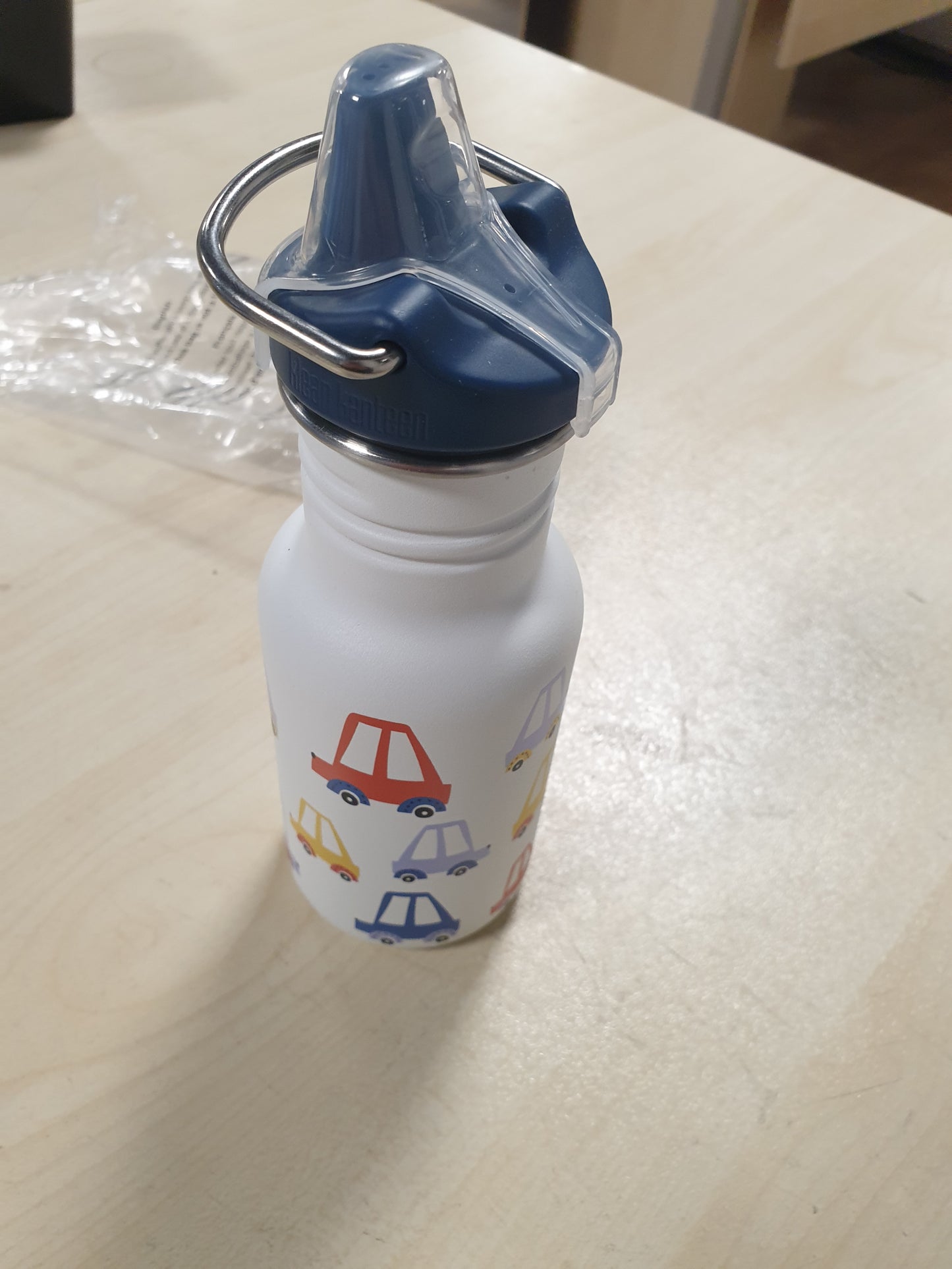 251964 - KLEAN KANTEEN Shishe Uji e Ngushtë Klasike (me Kapak Sippy) me kapak çeliku inox në të bardhë, vëllim 355 ml, 1011205