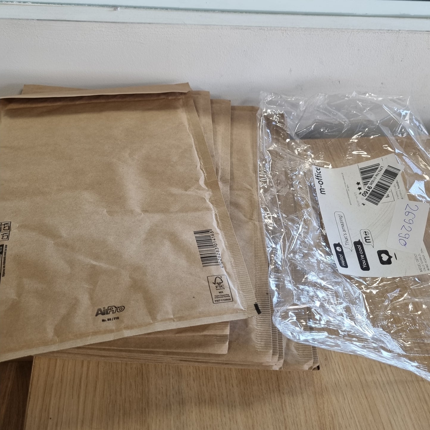 269290 - Zarfa të Mbushura, Zarfa Transporti të Mbushura, Zarfa me Flluska me Ngjyra Kraft, Qese Transporti Paketash në Madhësi të Ndryshme, Zarfa Plastikë Transporti me Flluska · m-office (220x340 mm, 9 njësi)