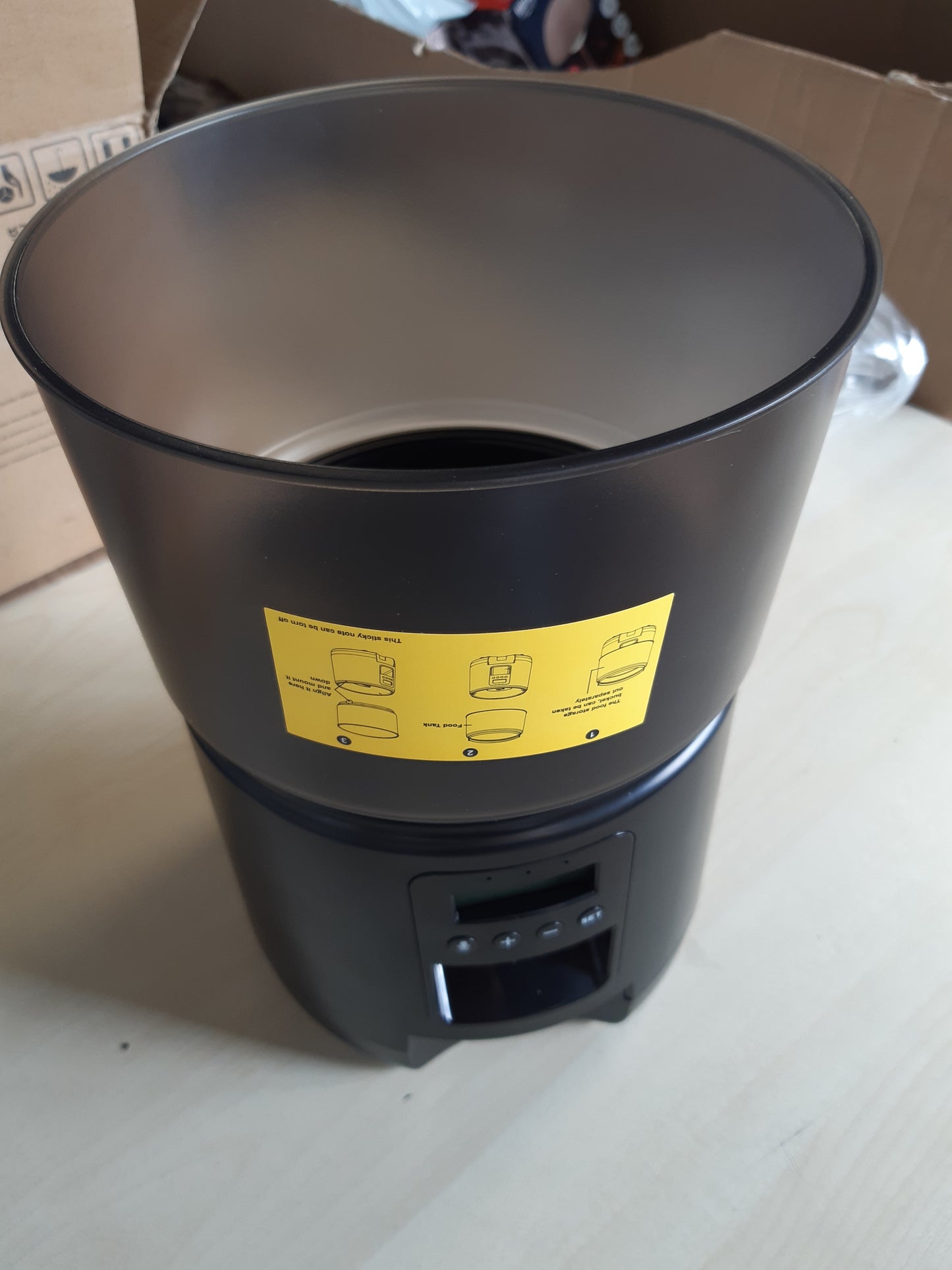 217893 - Dispensues Automatik i Ushqimit për Mace - 1-6 Vakte në Ditë - 3L, me Kapak Shtypës dhe Funksion Regjistrimi 10-Sekondësh