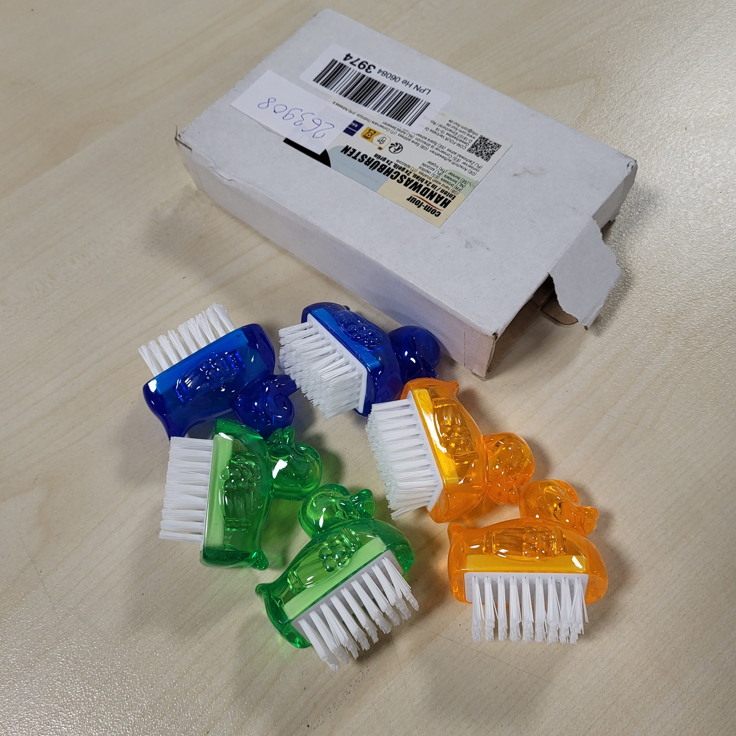 263908 - com-four® Furça për Larjen e Duarve 6X Mini në Dizajn Duck, për Pastrimin e Duarve dhe Thonjve