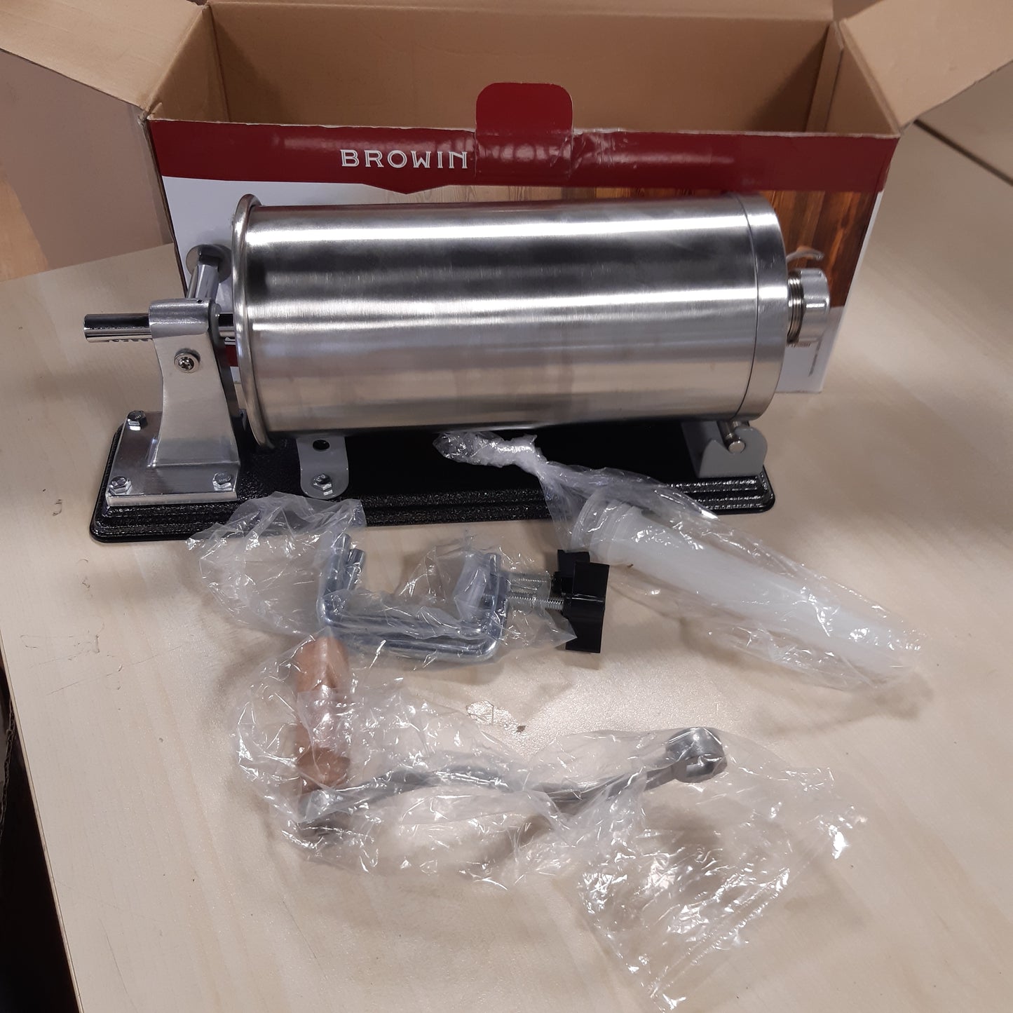 250352 - BROWIN® Mbushës manual për salçiçe prej çeliku inox, 3 kg, makinë horizontale për kuzhina dhe restorante, presë për salçiçe