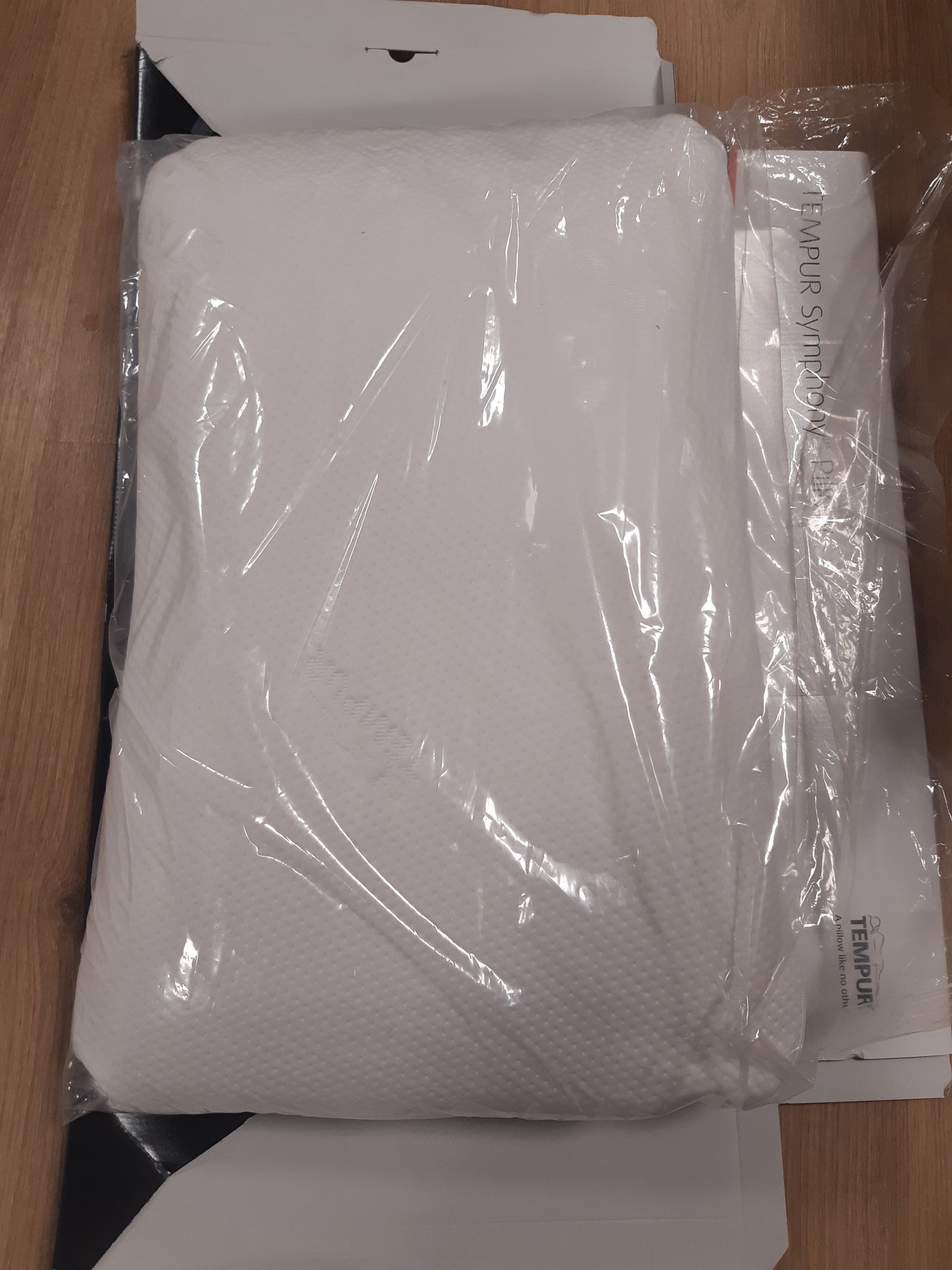 153145 - TEMPUR - Jastëk me Shkumë Memorjeje Symphony, M (63x43x12.5 cm), Mbështetës Ergonomik i Qafës për Ata që Flenë me Shpinë dhe Anash, Ndjesi e Fortë