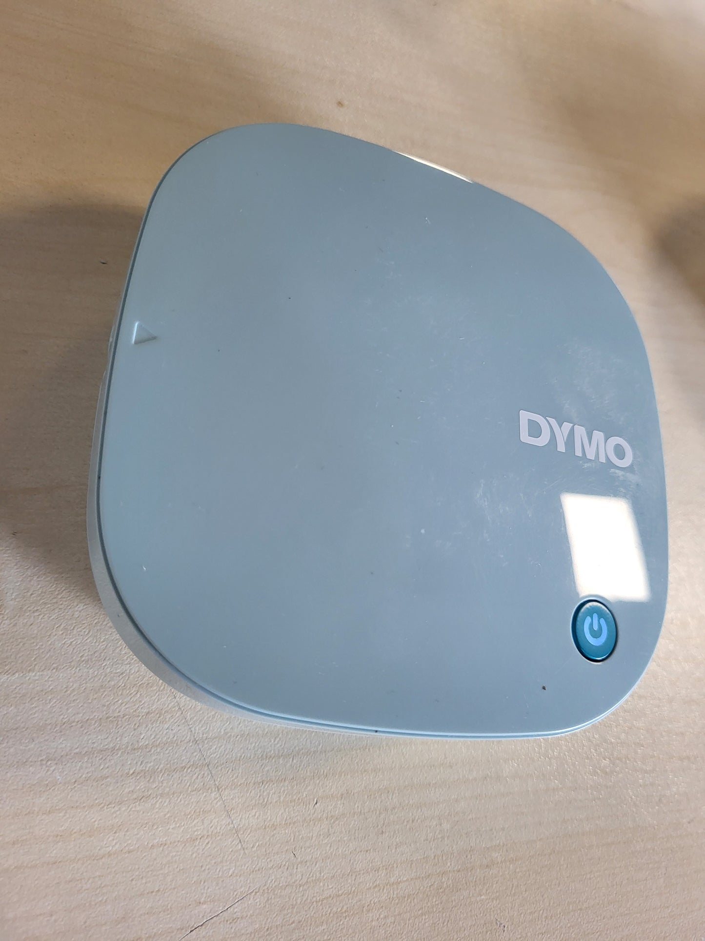 268039 - DYMO LetraTag 200B, Printer Etiketash me Bluetooth, Kompakt, Lidhet me Bluetooth, Përfshin 1 x Shirit Etiketash Letre të Bardhë, Daydream Blu
