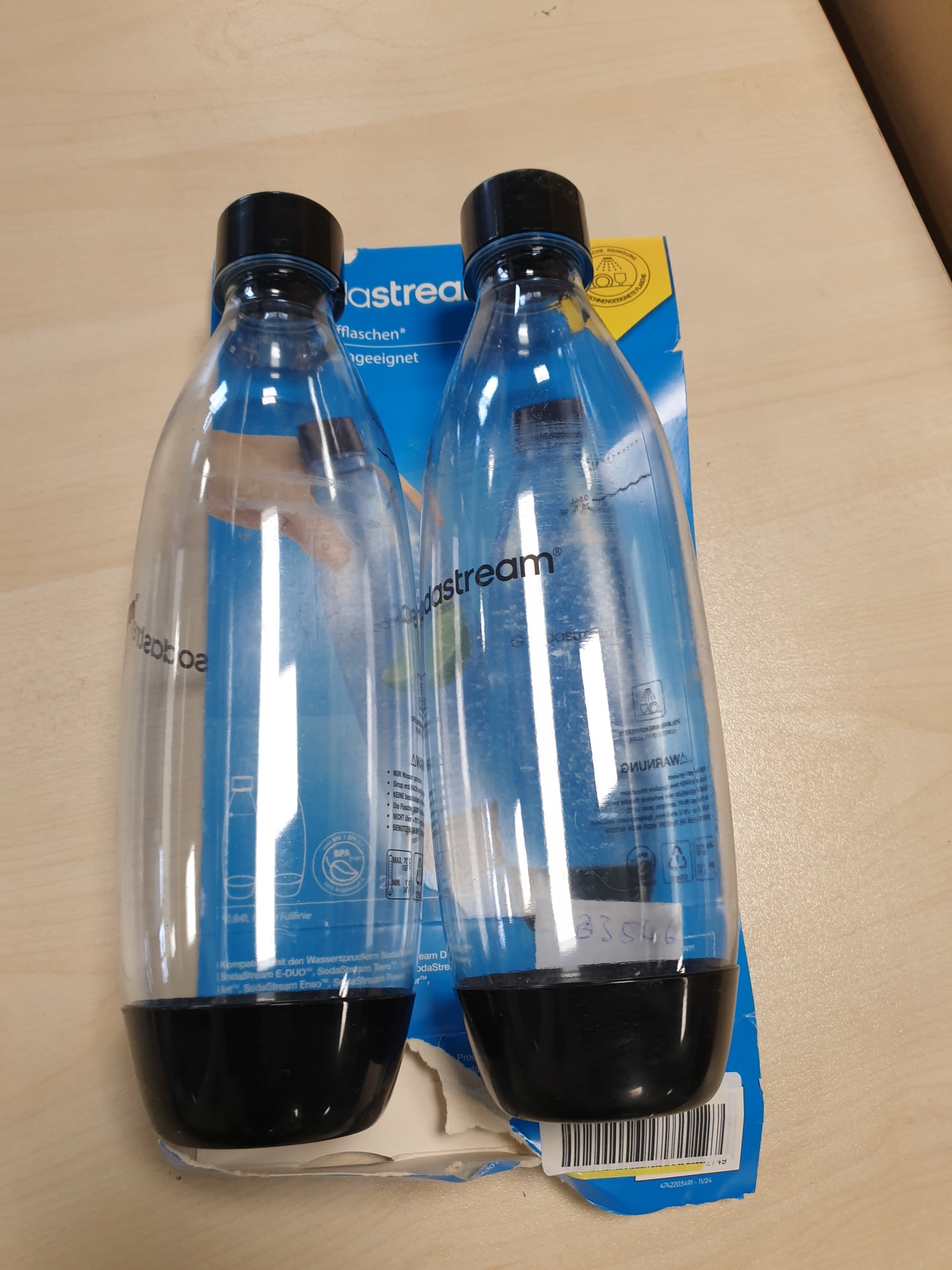 233546 - FUSE Shishe Plastike SodaStream 0.8L, Pa BPA, e Zezë, Pako me 2 Copë