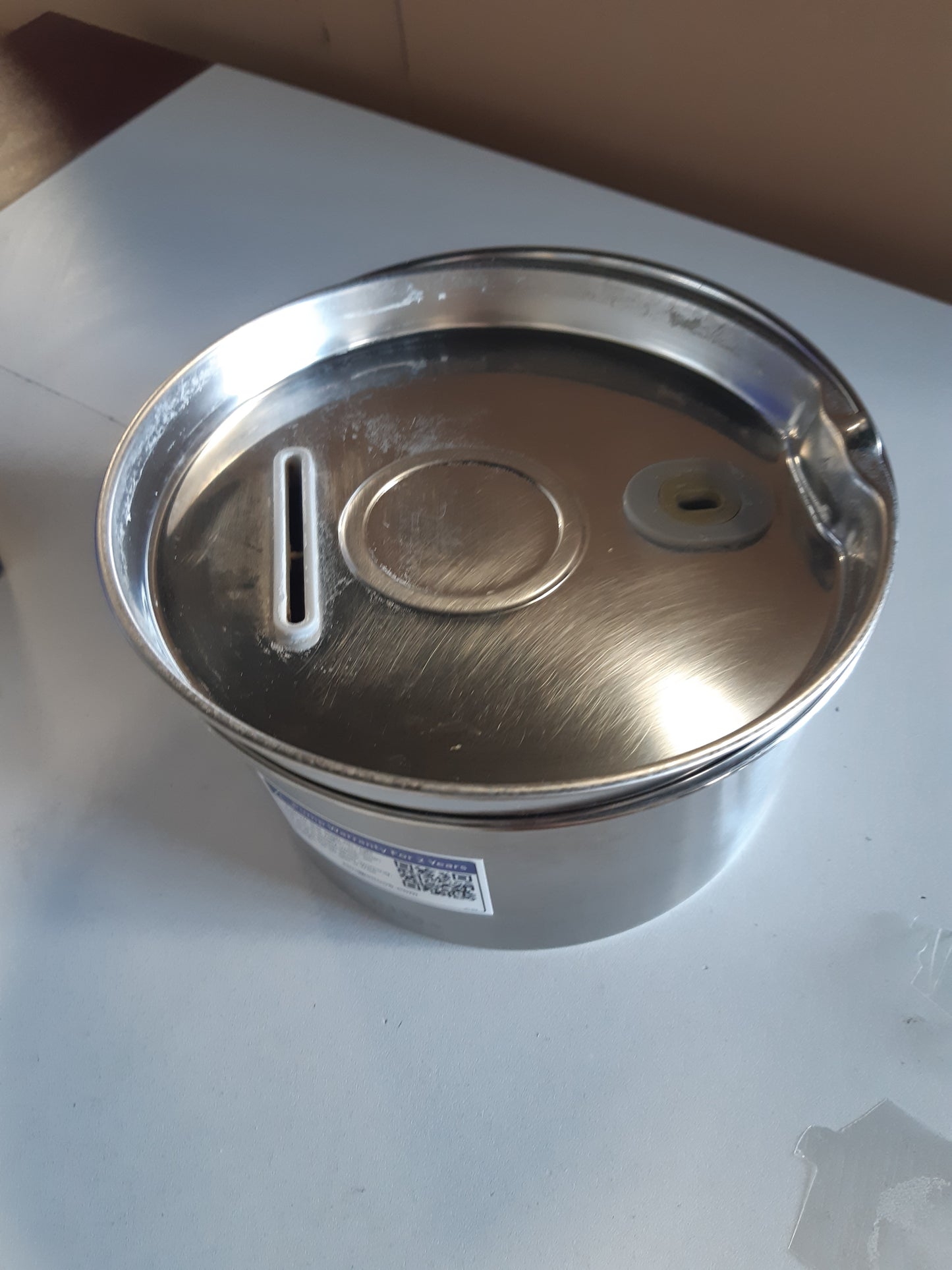 245571 - SHATËRVAN PËR MACE PREJ ÇELIKU INOKS, KAPACITET 2.2L, ULTRA I QETË, Dritare Niveli Uji, NUK PËRFSHIN ADAPTUES TË BE-së