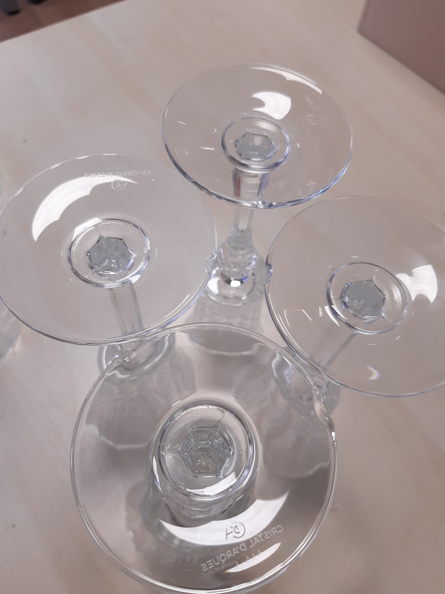 226176 - CRISTAL D'ARQUES Paris - Koleksioni Lady Diamond - 6 flauta 15 cl - Shkëlqim, Transparencë dhe Rezistencë e Lartë - Prodhuar në Francë - Paketim i përforcuar.