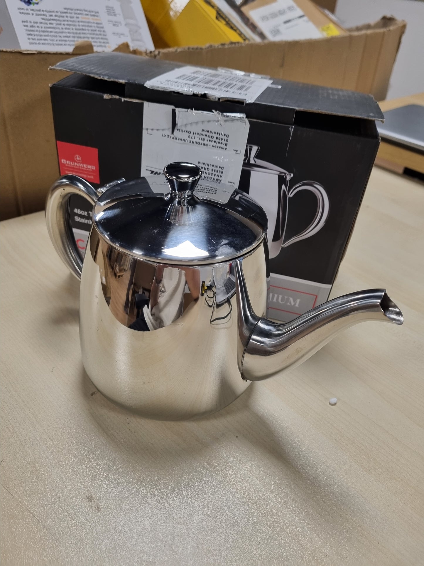 213820 - Çajnik Premium Cafe Ole PT-048, Çelik Inoks 18/10, 48 Ons, Për derdhje pa pikime, Doreza të zbrazëta dhe Kapak me mentesha, Ngjyrë Argjendi