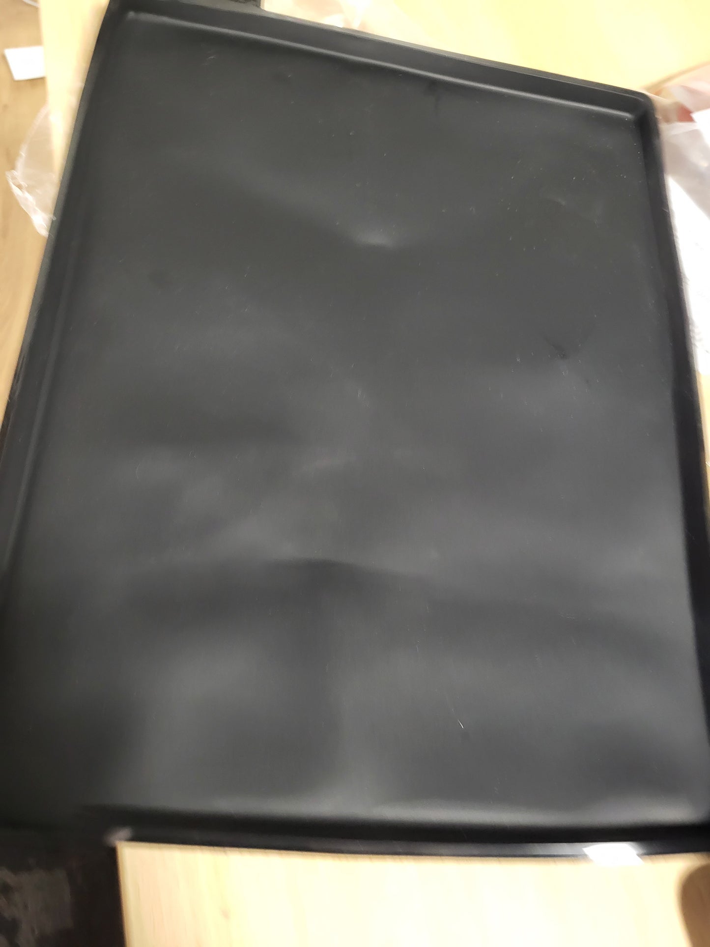 214949 - LÉKUÉ Tapet furre me skaje silikoni të zi 40 x 30 cm, Tavë pjekjeje për tortë të petëzuar