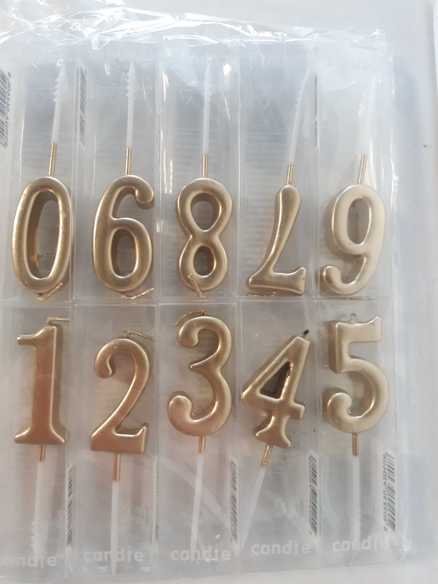 238979 - BEAN LIEVE SET ME 10 QIRINJ PËR DITËLINDJE, NUMRA ME SHKËLQIM NGA 0 DERI NË 9, SHAMPANJË E ARTË