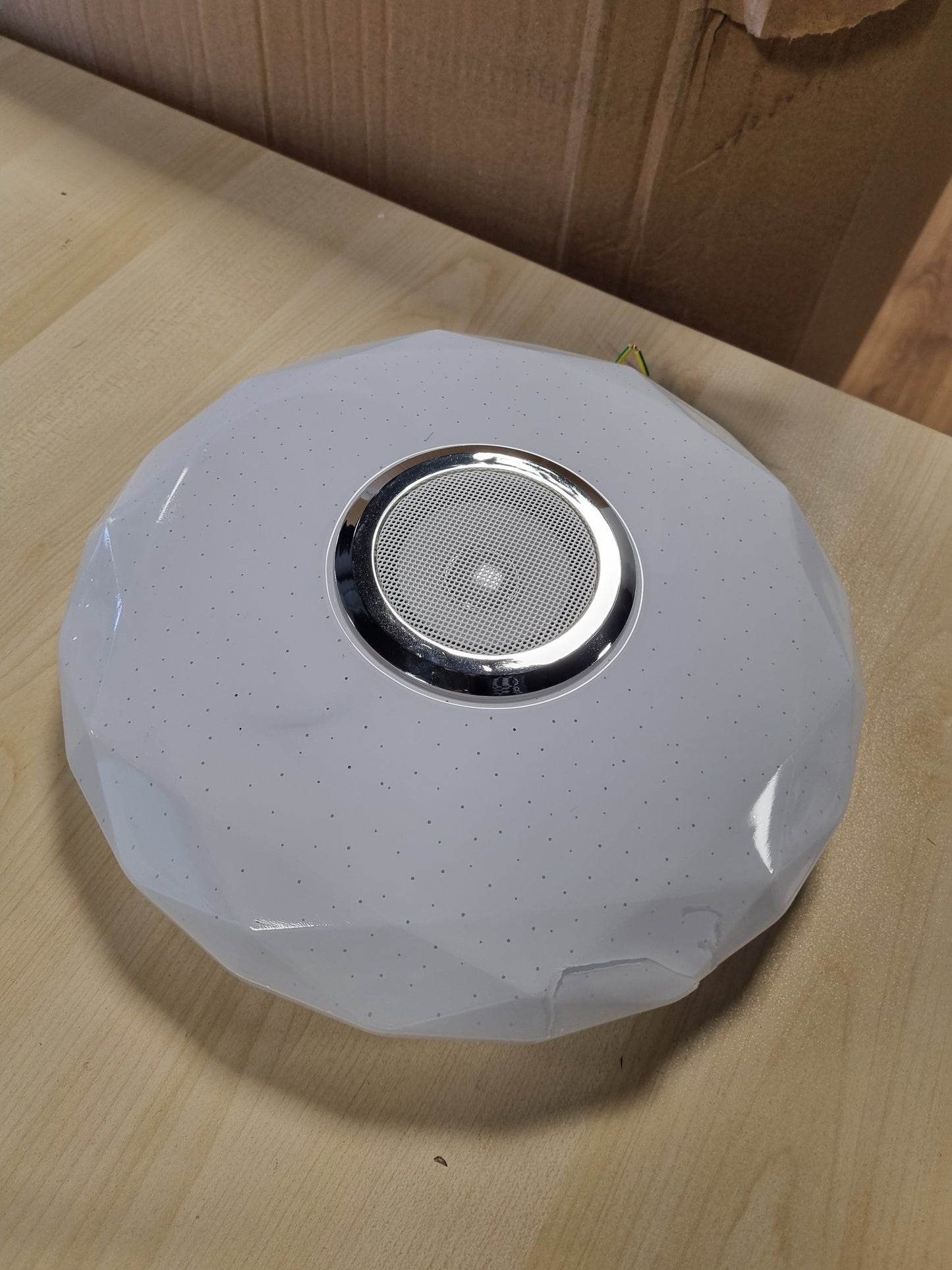 209473 - DANLERS Dritë e Tavanit LED 30W me Altoparlant Bluetooth, Errësues, Telekomandë dhe Aplikacion, Ndryshim i Ngjyrës RGB, Riprodhim i Muzikës, Për Dhomë Gjumi/Banjo/Ndenjeje, Dimensionet Ø 28cm