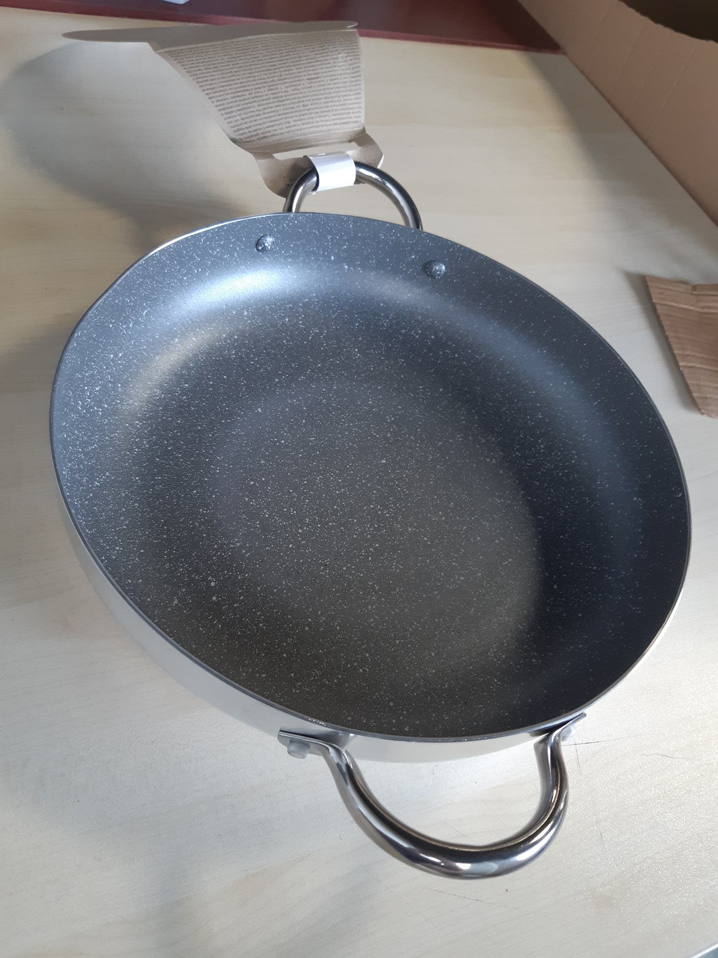 222372 - AETERNUM Tigan i Madh për Familje, Madhësi e Madhe, Jo-Ngjitës, I përshtatshëm për Induksion, Diametri 32 cm, Alumini, Argjend