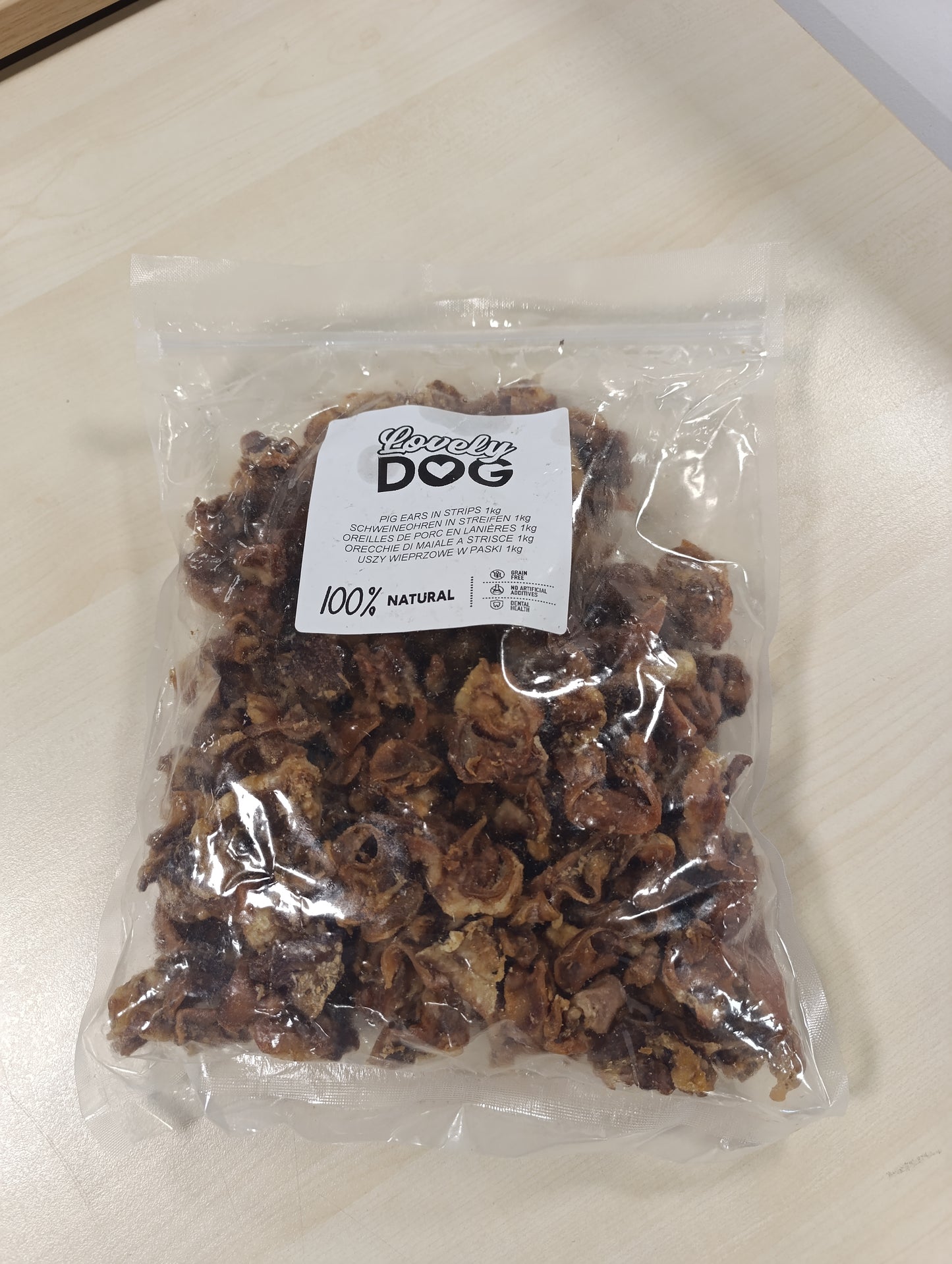 258323 - SHIRITA PËR VESHËT E DERRIT Ushqime natyrale për qen 1 kg (përafërsisht 55–65 copë) | Pa drithëra dhe pa aditivë | Të thara në ajër | Të pasura me proteina