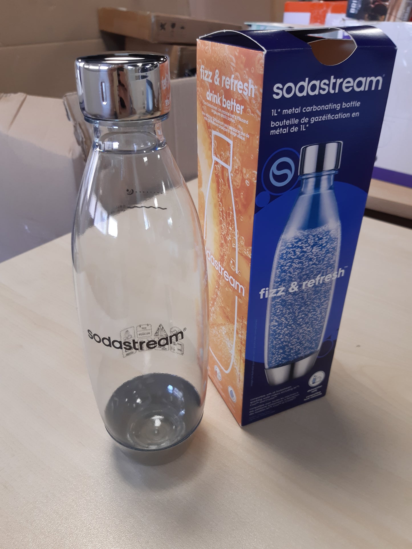 247521 - SODASTREAM FUSE – SHISHE 1L, E ripërdorshme pa BPA, E sigurt për lavastovilje, Metalike