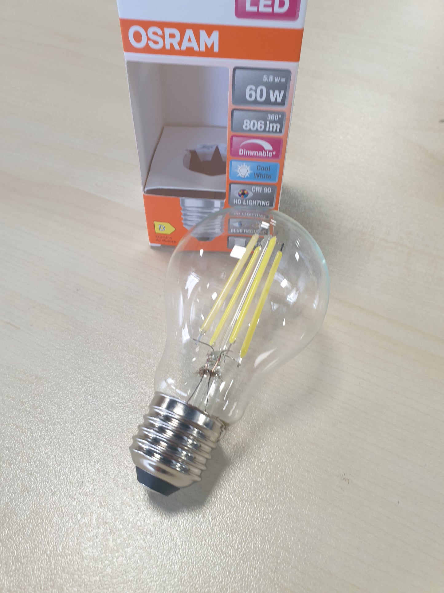 248718 - OSRAM Llampa LED me errësim, Formë llambë klasike, E bardhë e ftohtë, Ekuivalente me 60W