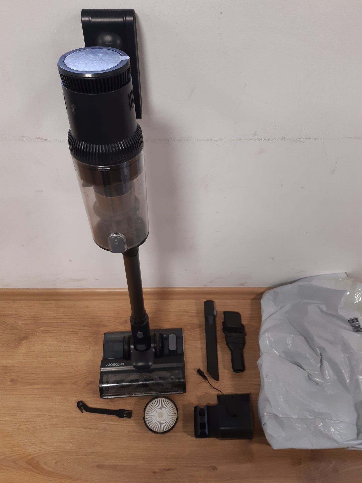 135020 - PROSCENIC P11 Fshesë me Korrent pa Tel, 45KPA, 550W, 60Min me Funksion Fshese, Ideal për Qilima, Dysheme të Forta, Perde, Qime Kafshësh Shtëpiake, Gri e Errët