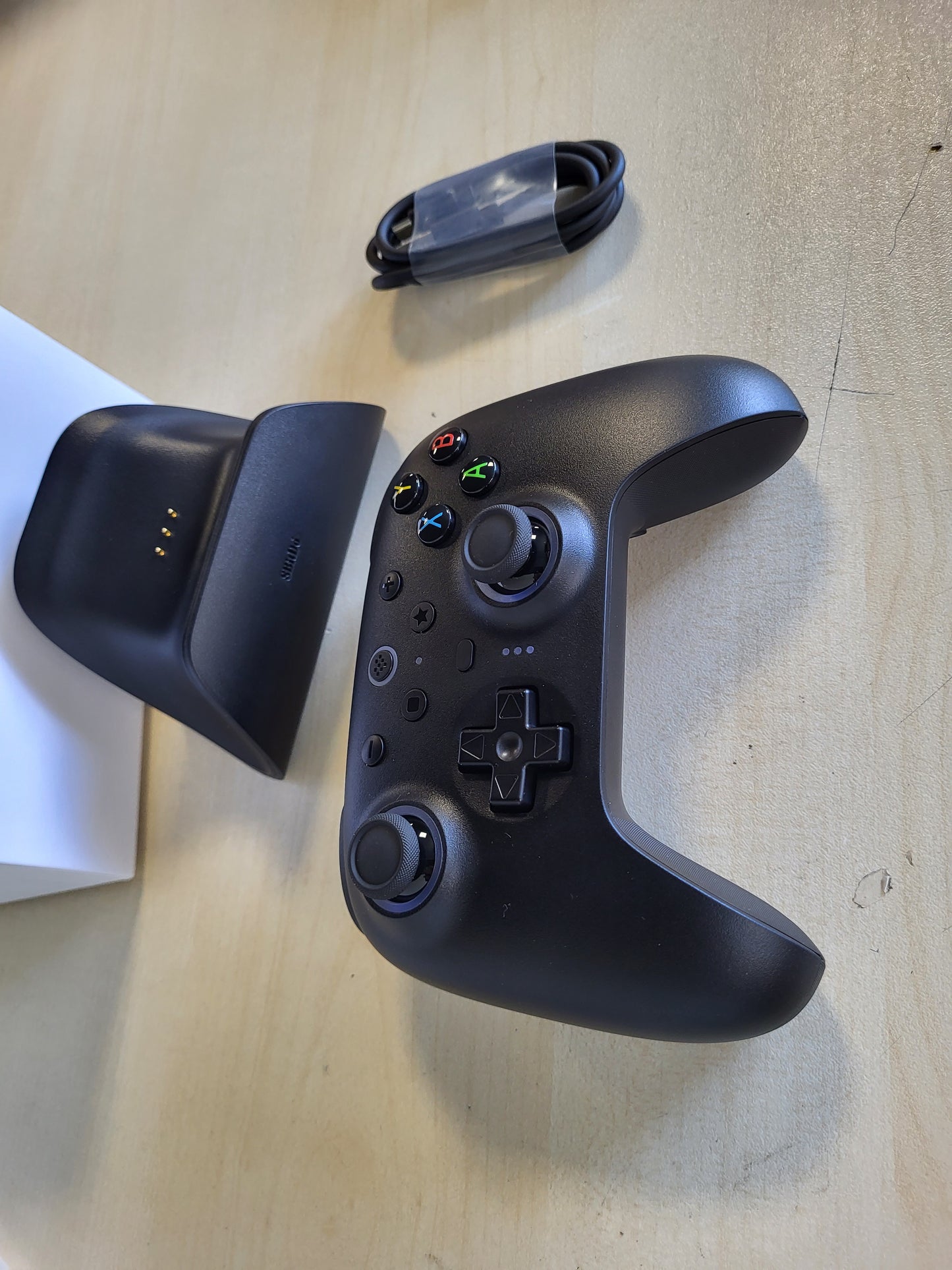 266220 - 8BITDO Kontrollues pa tel Ultimate 2 për Windows dhe Android, 8 shpejtësi, Efekt Hall i ndërrueshëm, Kontroll lëvizjeje, Unazë zjarri RGB, e zezë