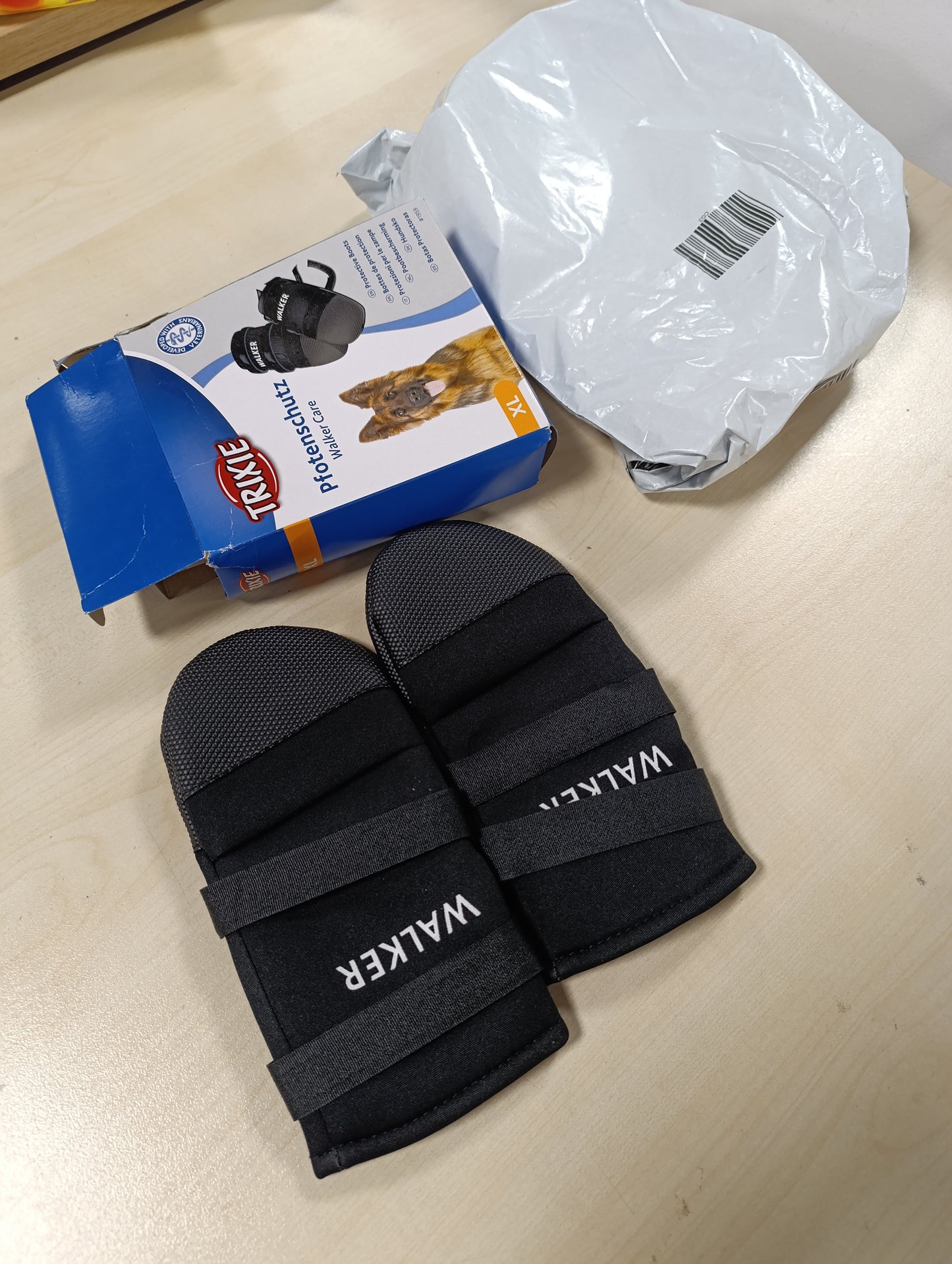 257880 - TRIXIE Mbrojtëse Putrash | 2 copë, mbështet shërimin e lëndimeve, taban vinili për një kapje të fortë, 2 elementë lidhës me Velcro, madhësia XL, gjerësia e putrës: 9.5 cm, gjatësia: 20 cm