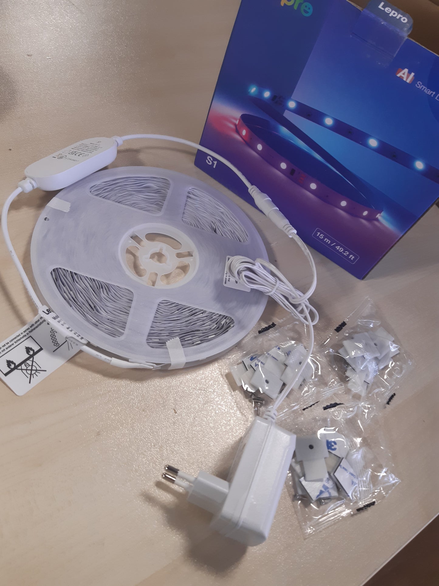 170733 - LEPRO S1 AI Shirit LED 15M, Drita MagicColor, Kompatibel me Alexa dhe Google Assistant, Sinkronizim me Muzikë, Dizajn Personalizuar Ndriçimi AI, Dritë WiFi për Dhomë, Festë, Lojëra