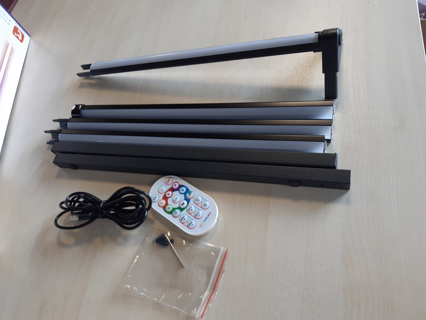 221701 - LUMINEXDESIGNS Llambë Dyshemeje LED RGB 150cm, Kontroll Zëri Alexa, Ndriçim Ambient, për Dhomë Ndenjeje dhe Dhomë Lojërash